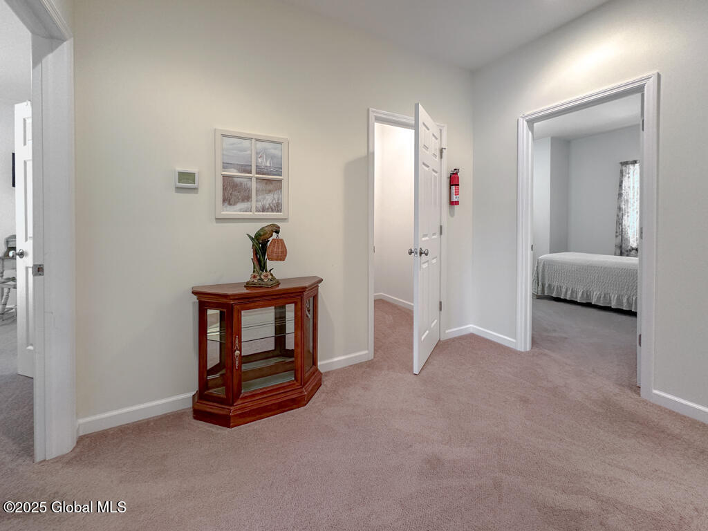 3 Rose Point Lane