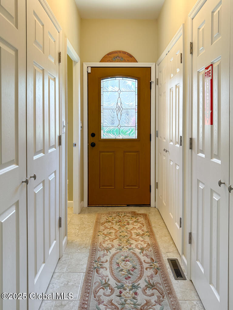 3 Rose Point Lane