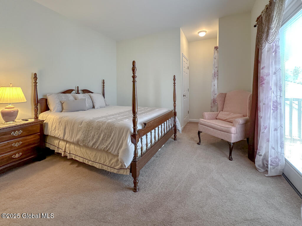 3 Rose Point Lane