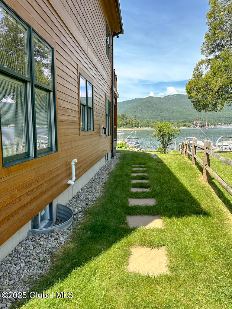 3 Rose Point Lane