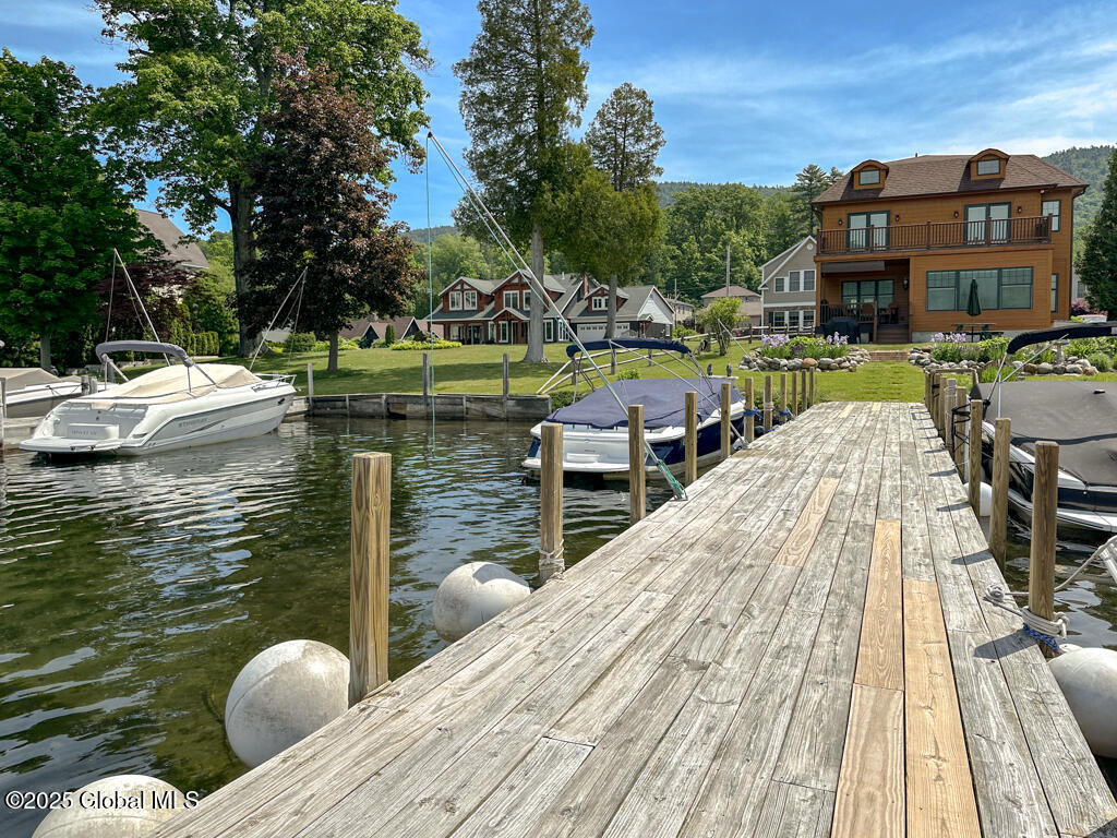 3 Rose Point Lane