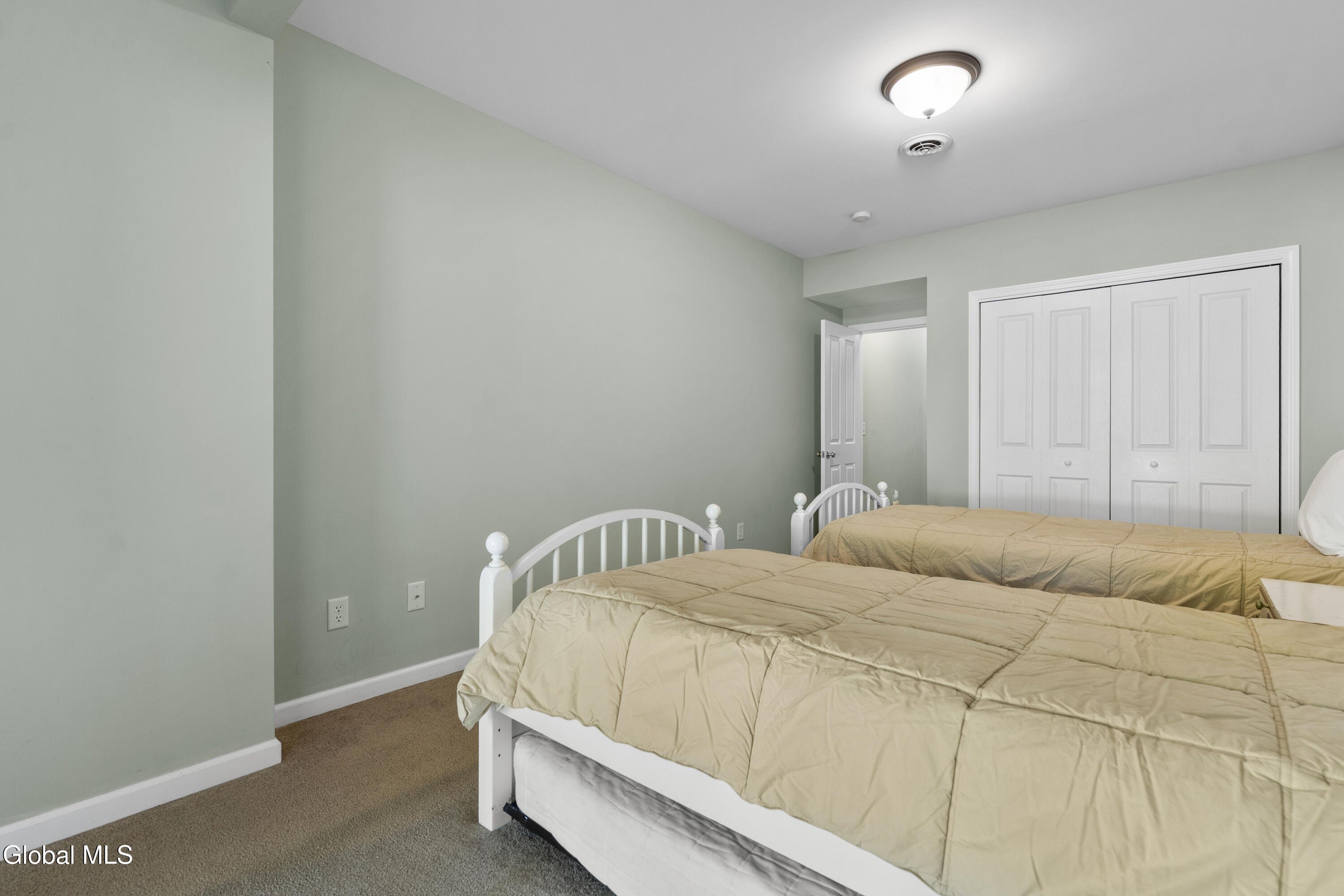 3884 State Route 9L, Unit 2