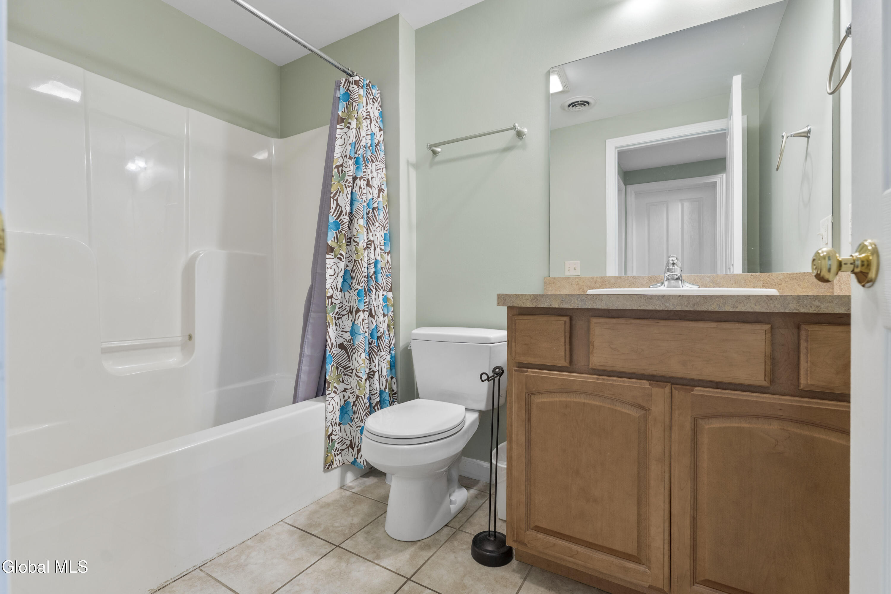 3884 State Route 9L, Unit 2