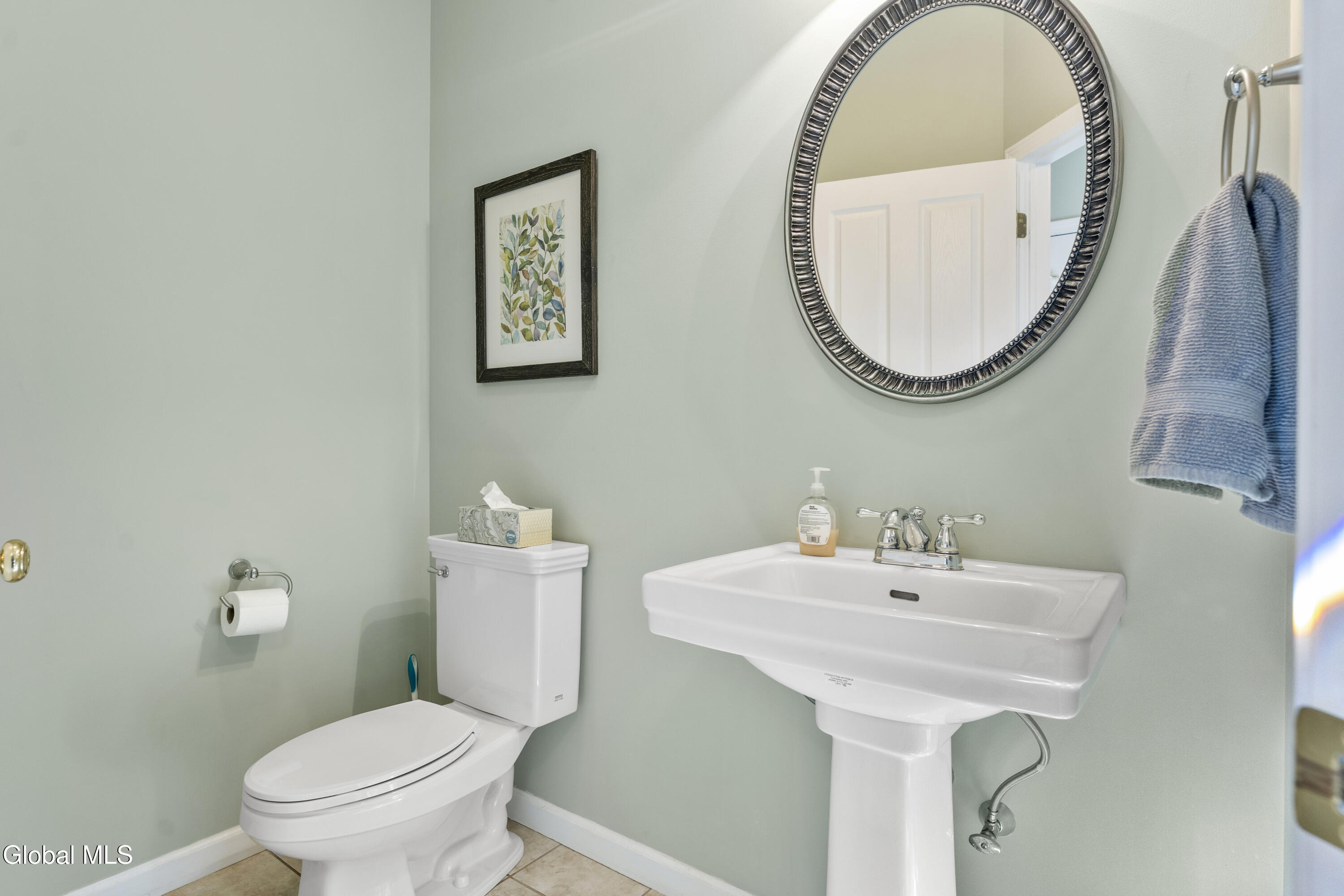 3884 State Route 9L, Unit 2