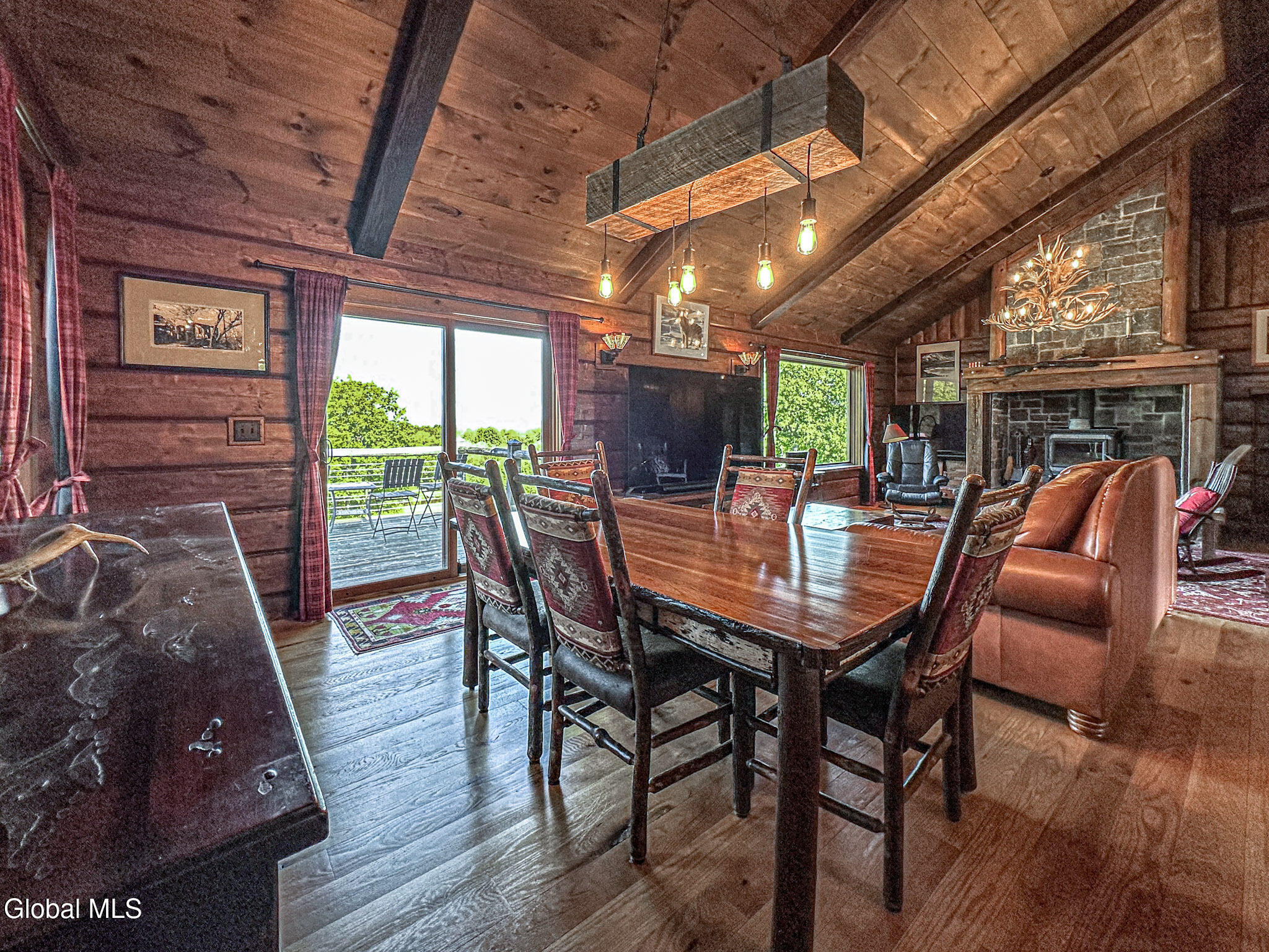 1661 Burch Road