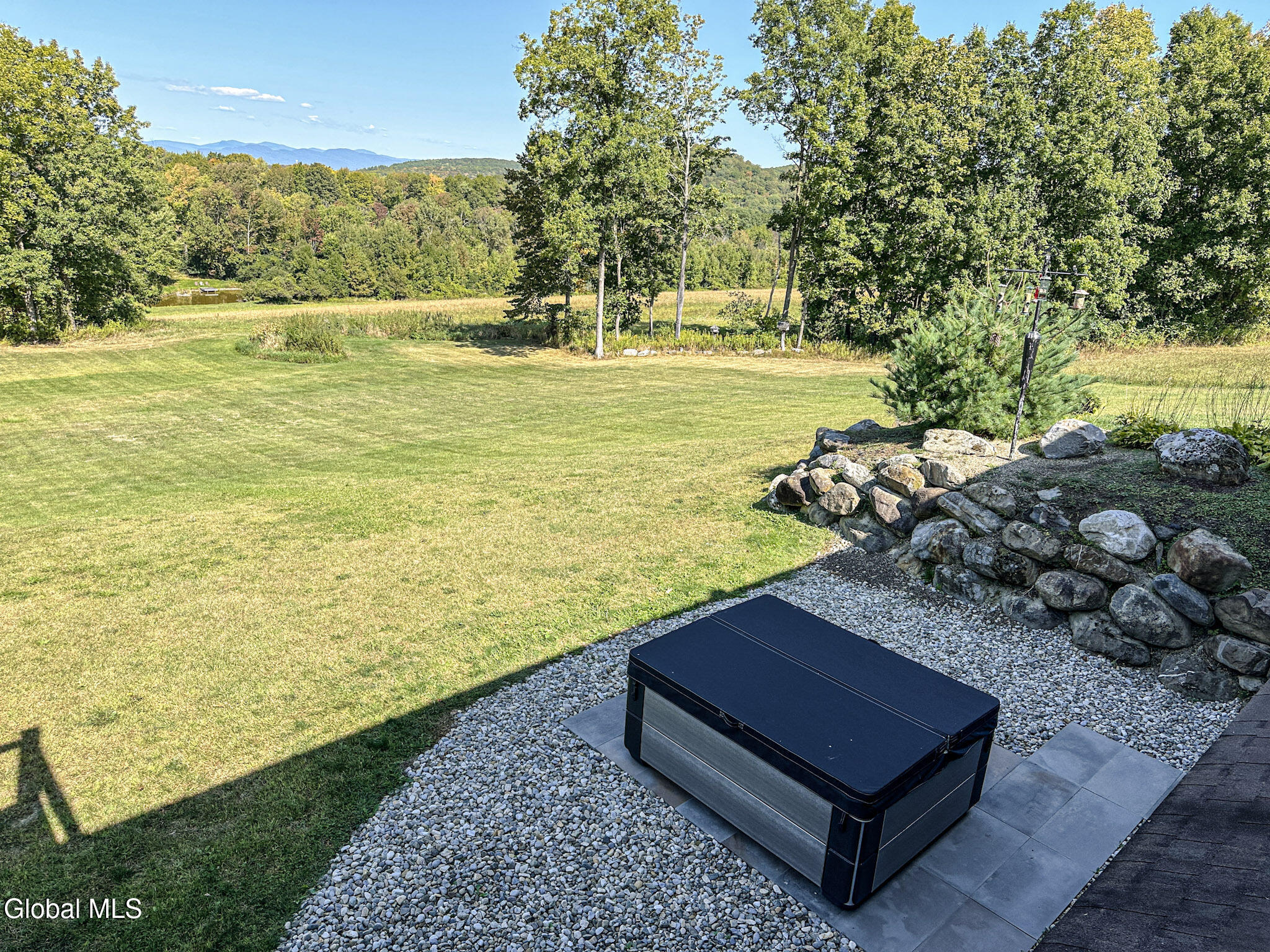 1661 Burch Road