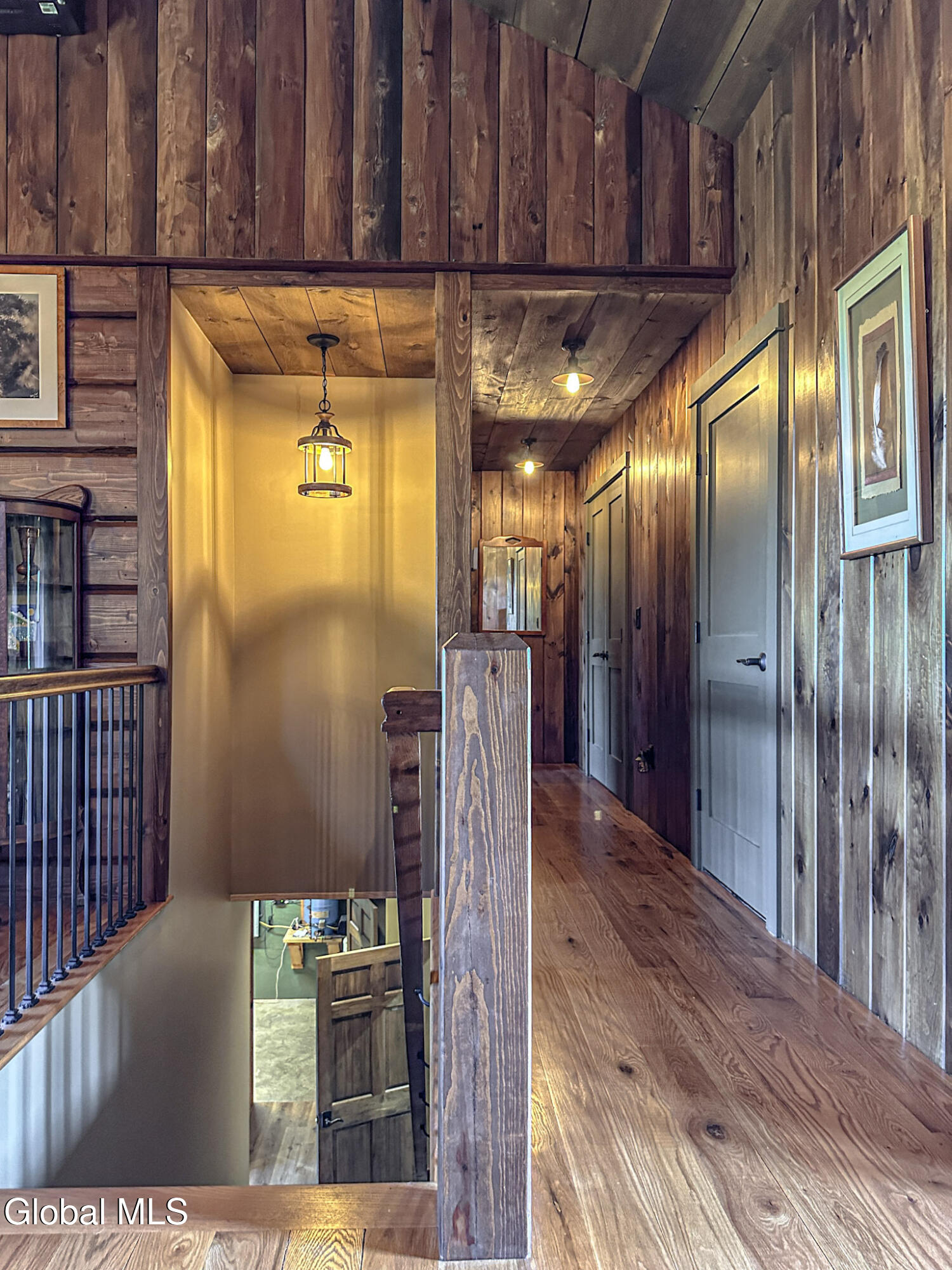 1661 Burch Road