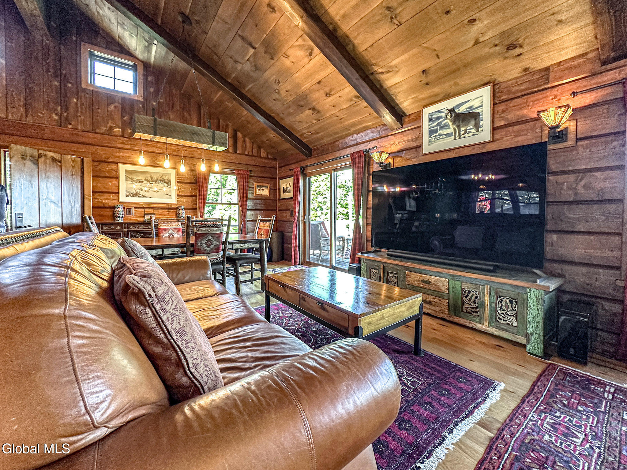 1661 Burch Road