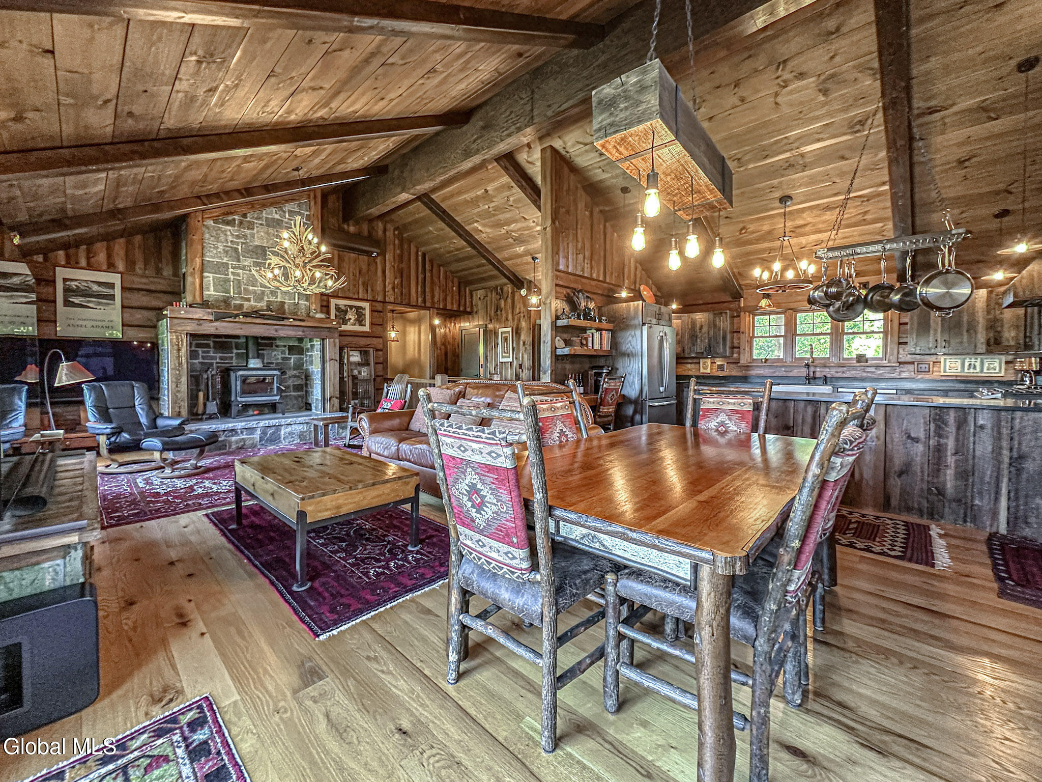 1661 Burch Road
