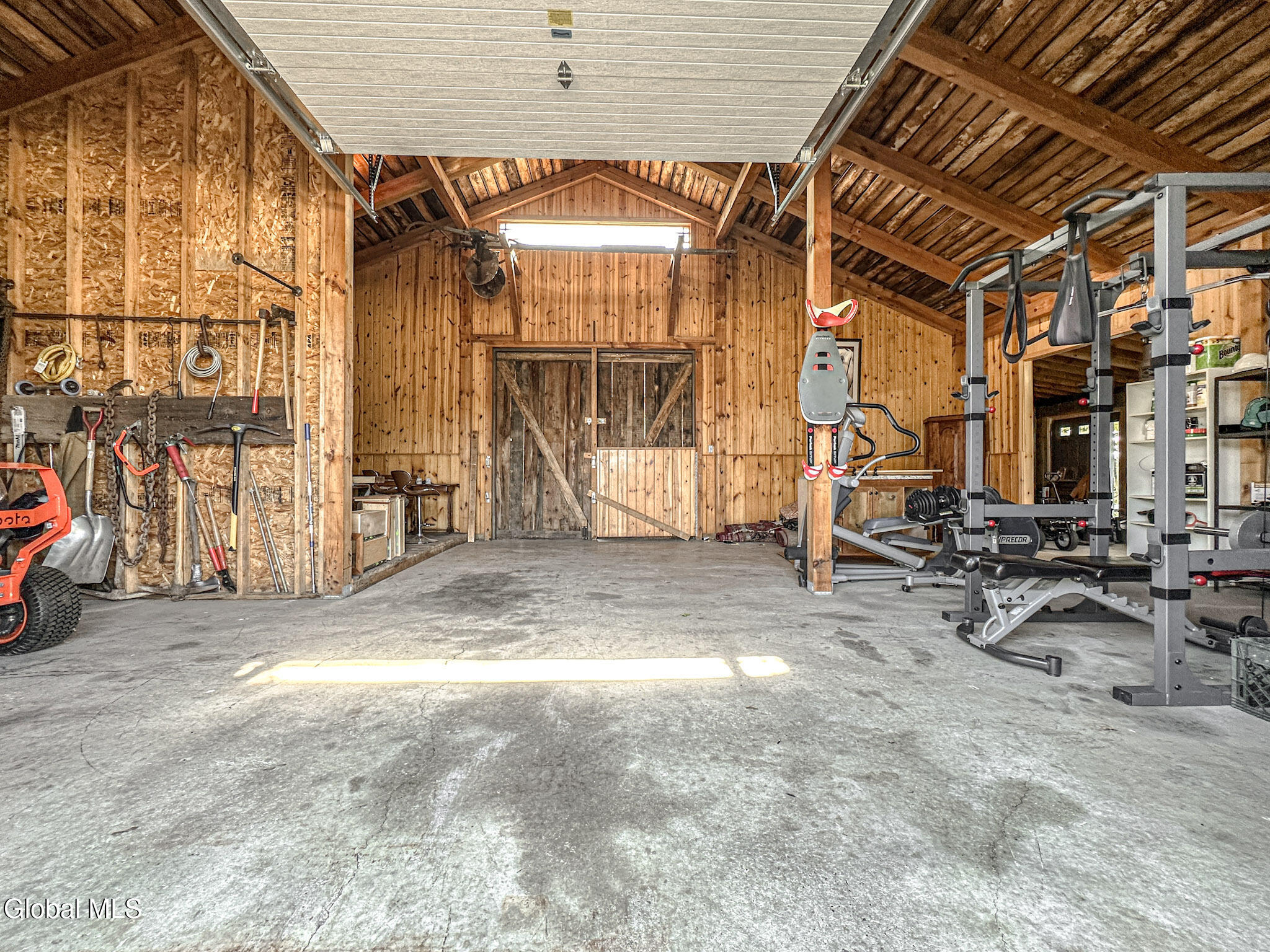 1661 Burch Road