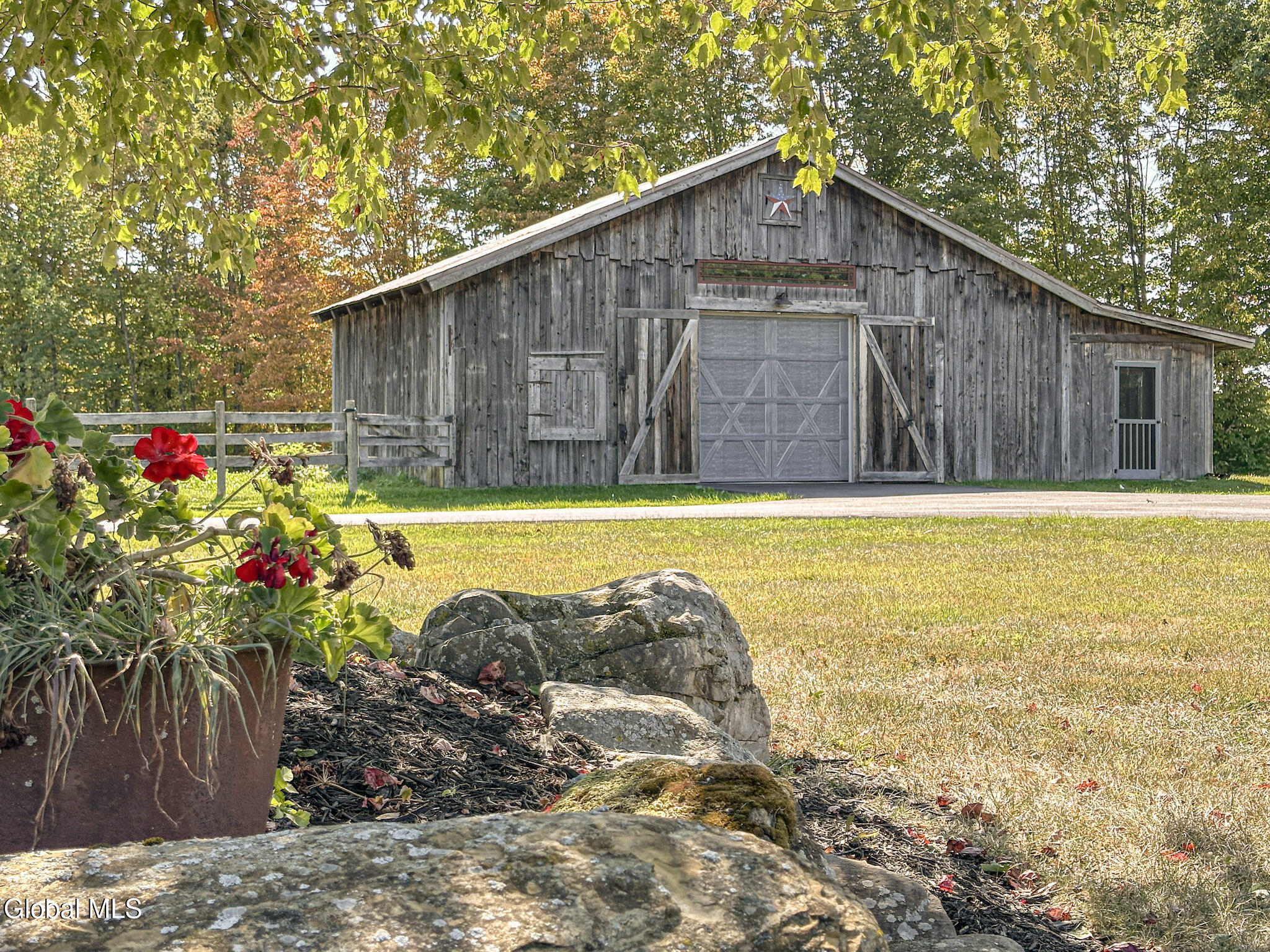 1661 Burch Road