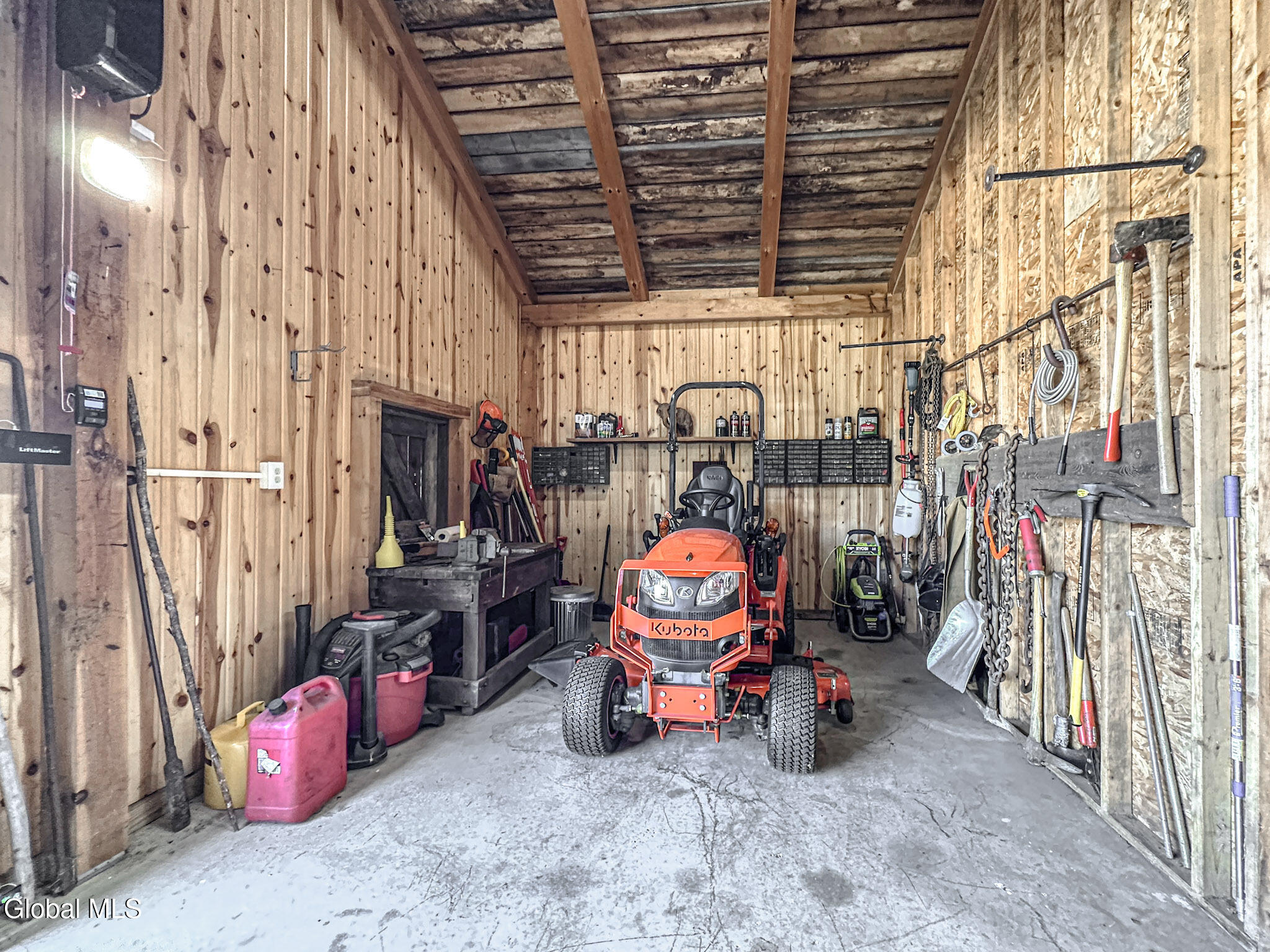 1661 Burch Road