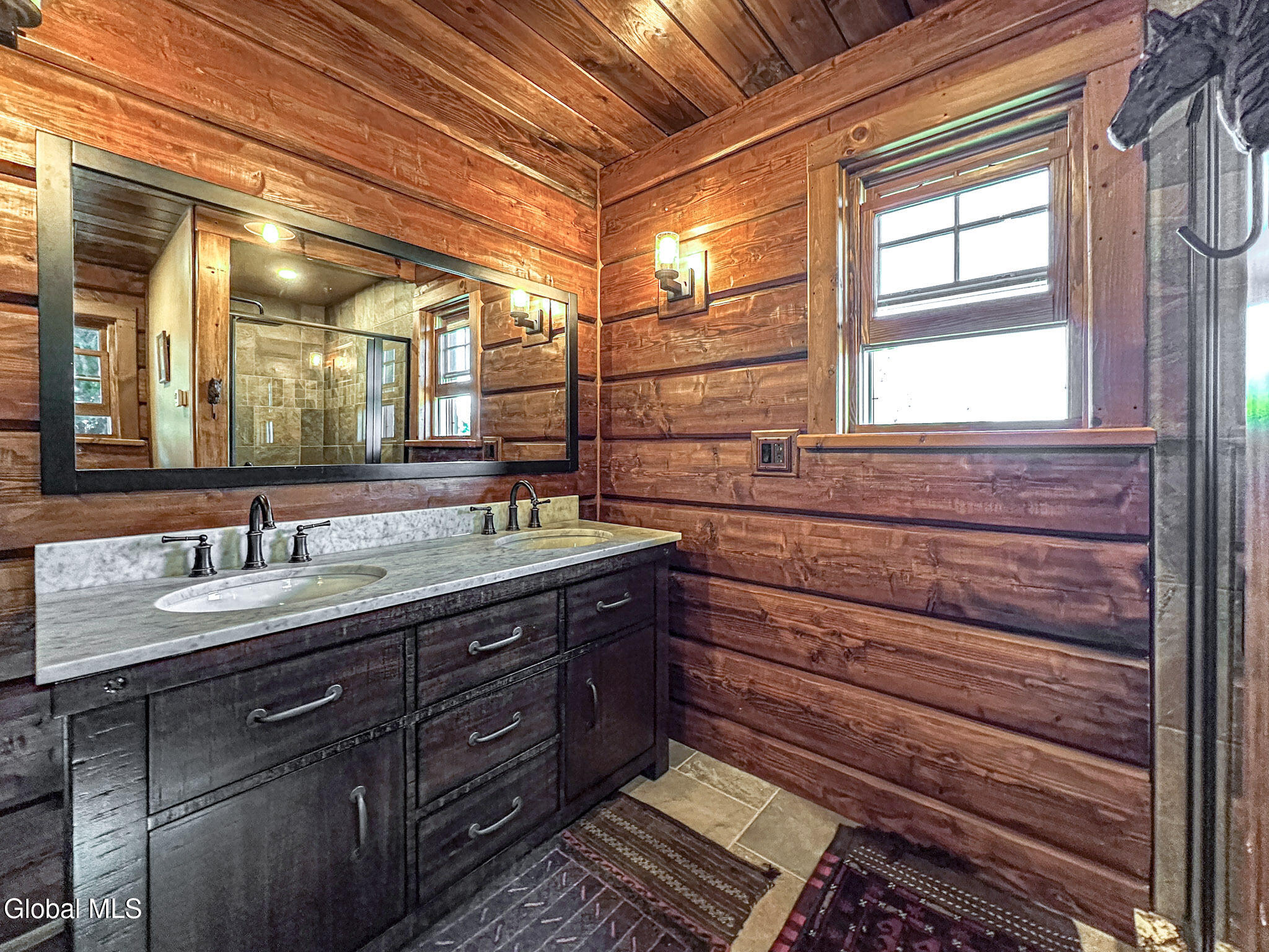 1661 Burch Road