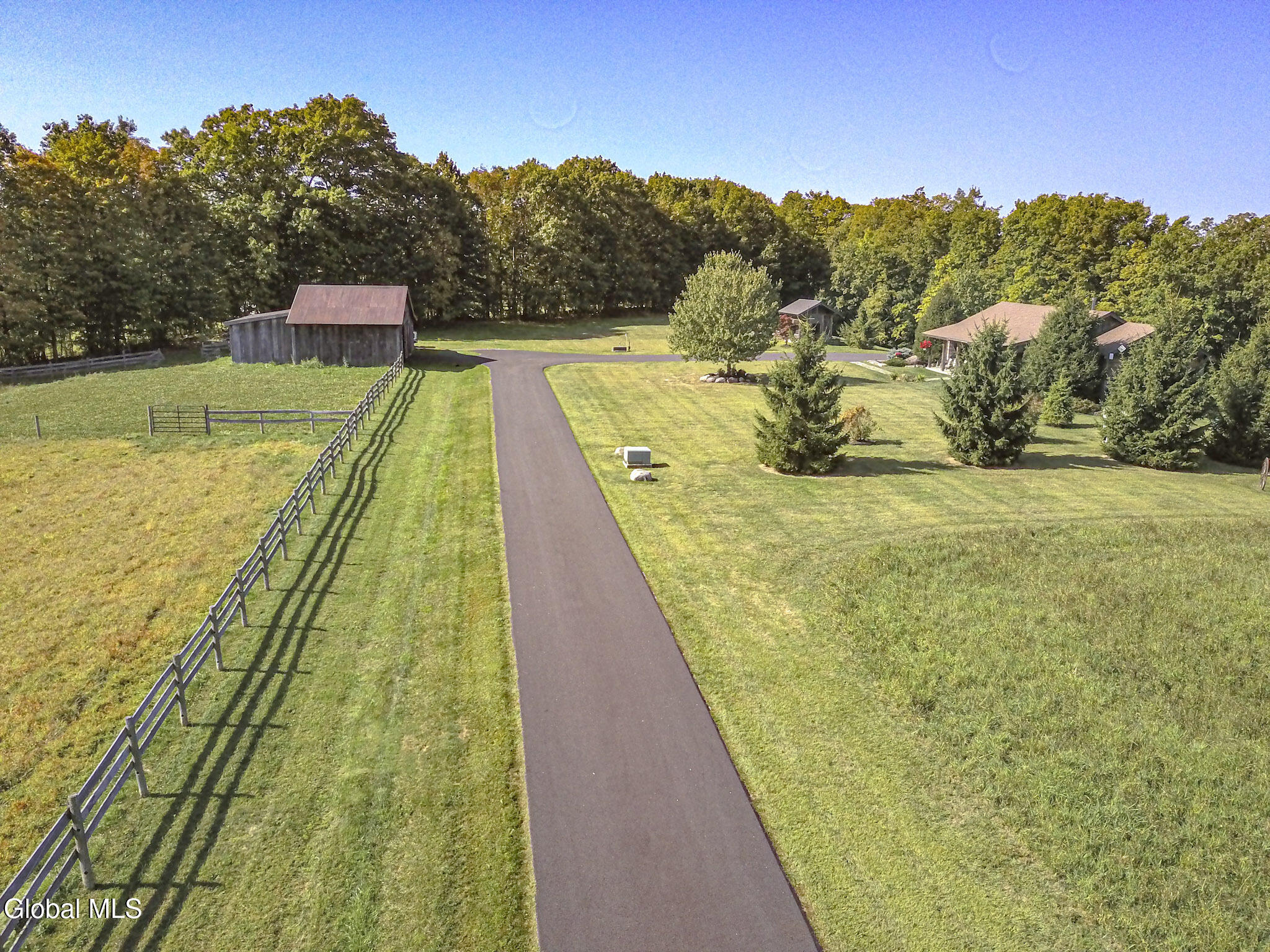1661 Burch Road