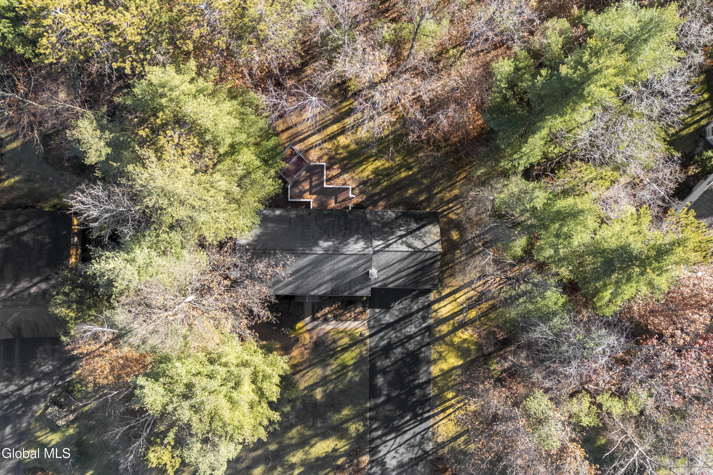 13 Mohawk Trail