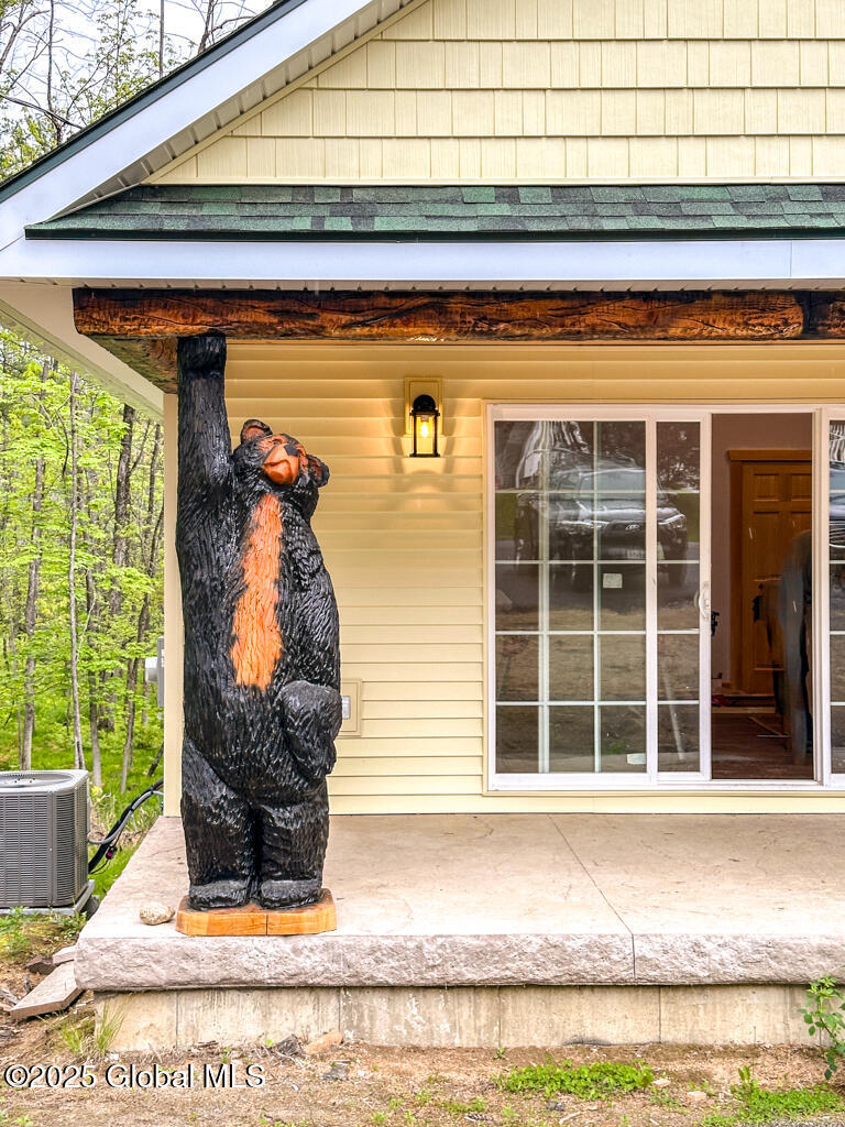 25 Forest Road