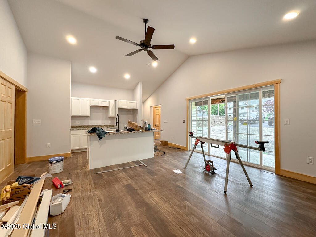 25 Forest Road