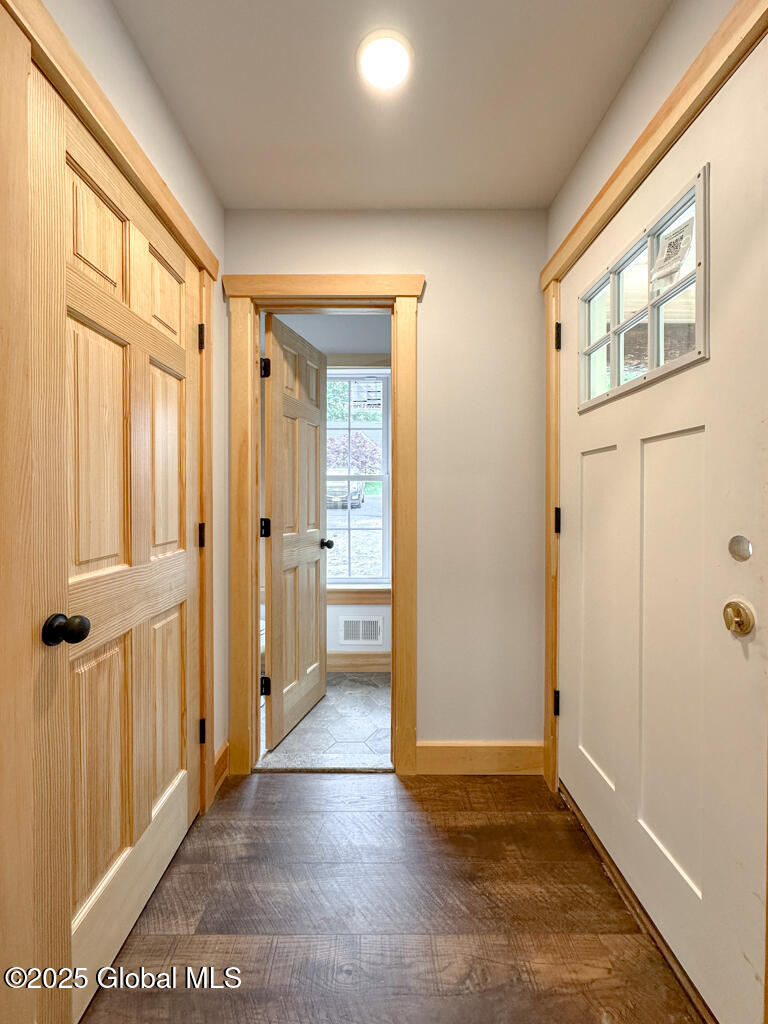 25 Forest Road