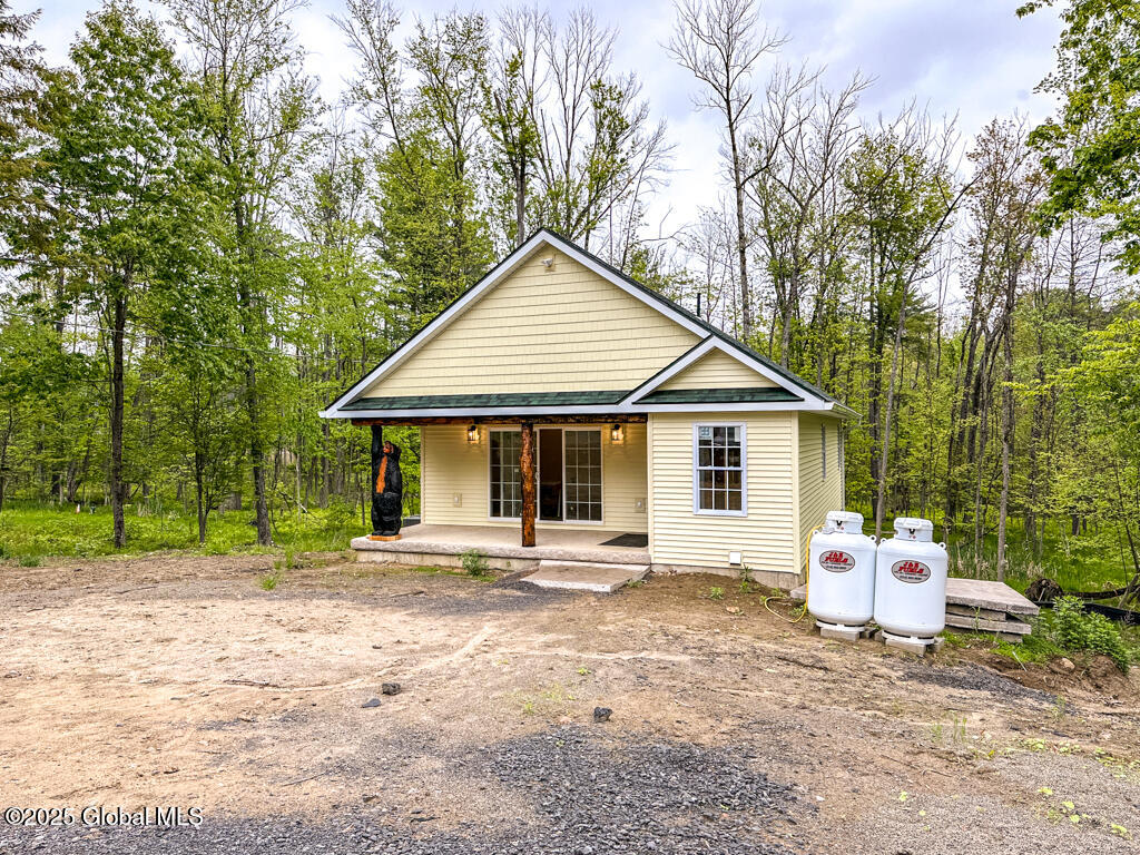 25 Forest Road