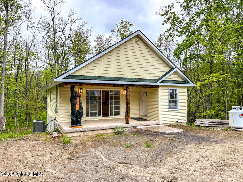 25 Forest Road
