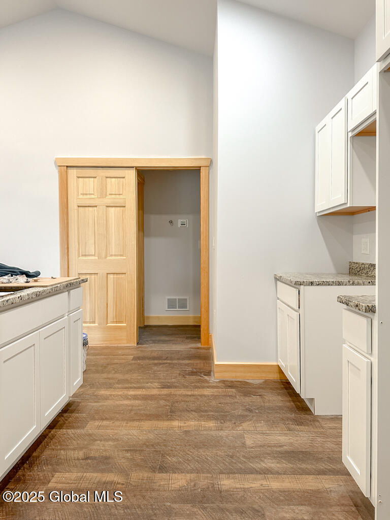 25 Forest Road