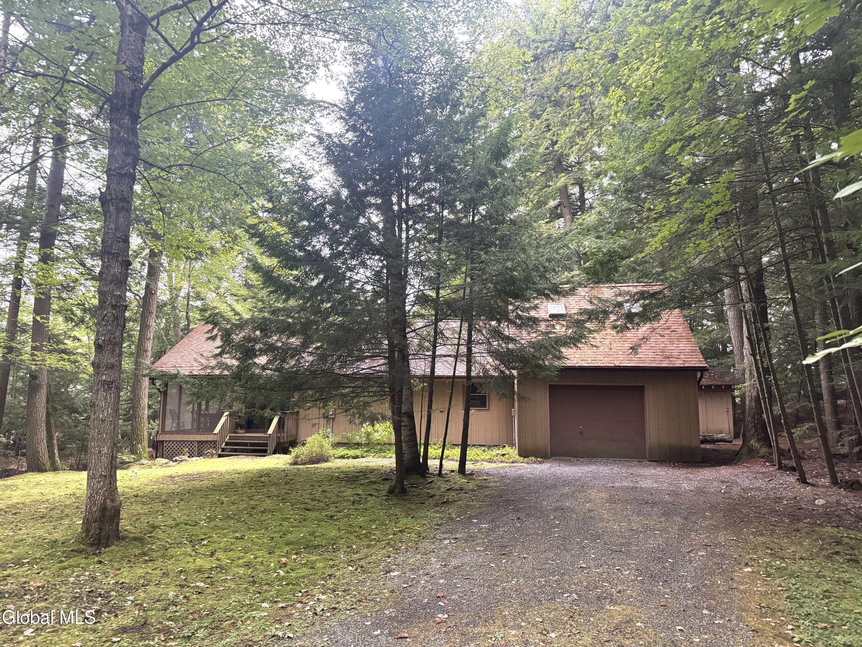 180 E Kelm Pond Road