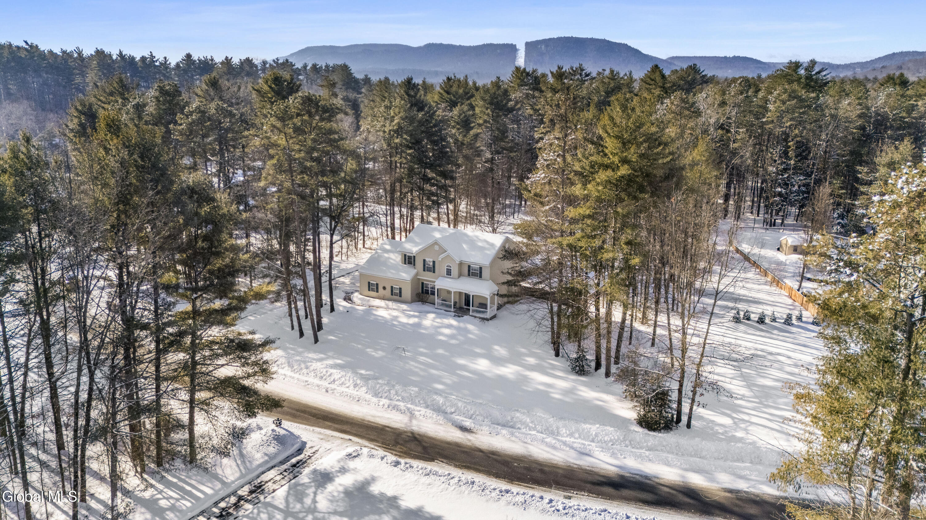 132 Hudson Pointe Boulevard