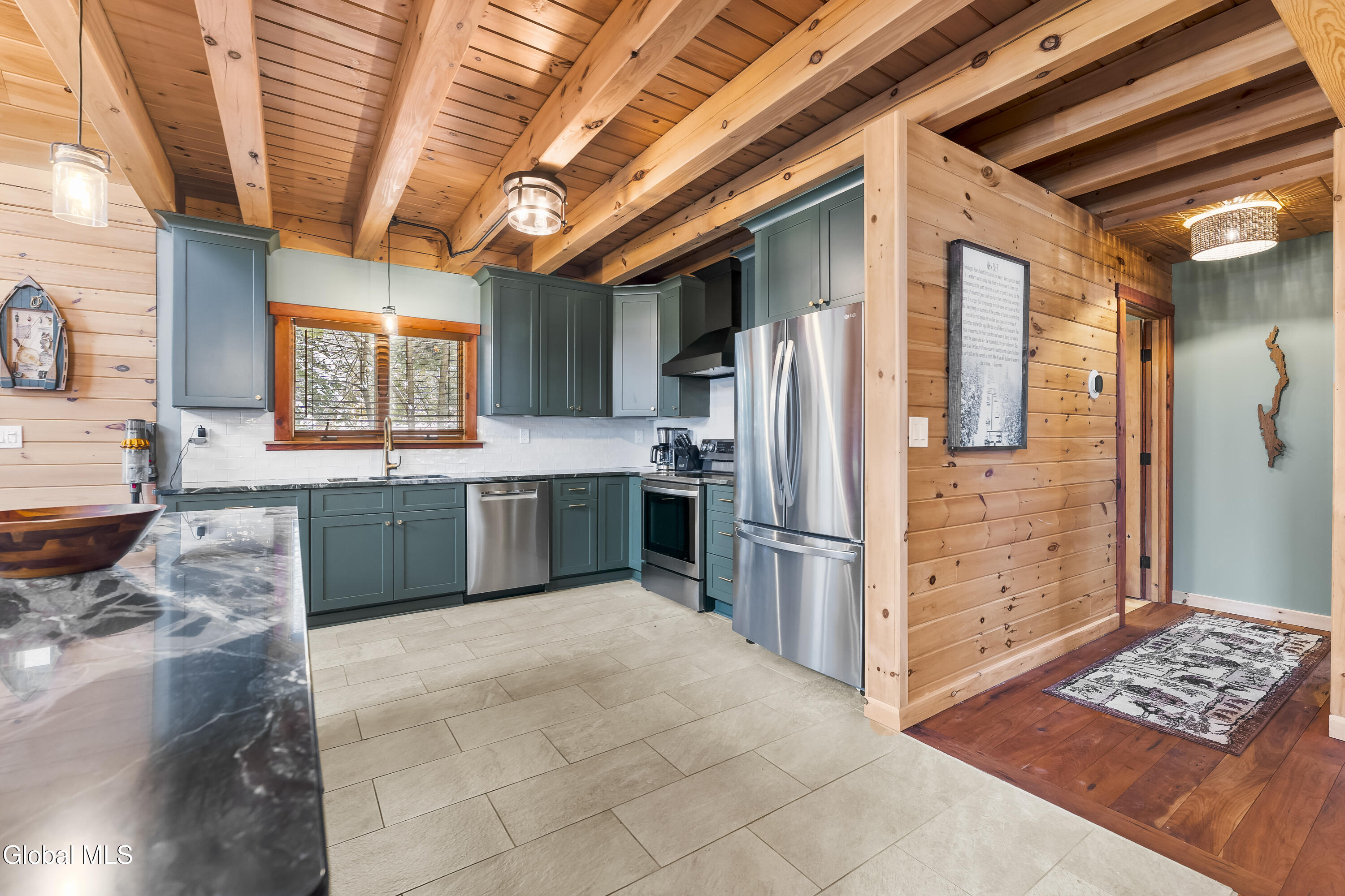 26 Shallow Beach Road