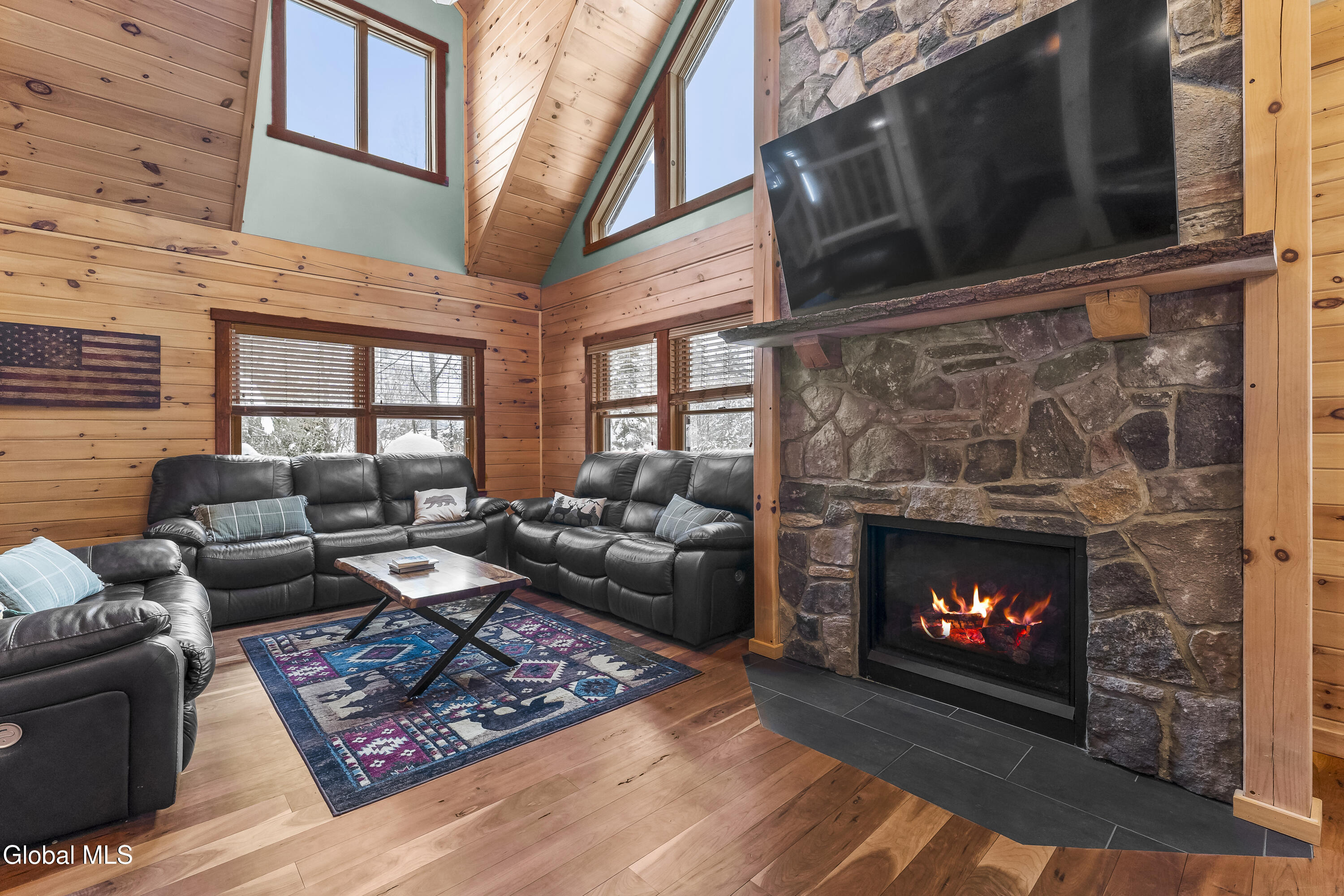 26 Shallow Beach Road