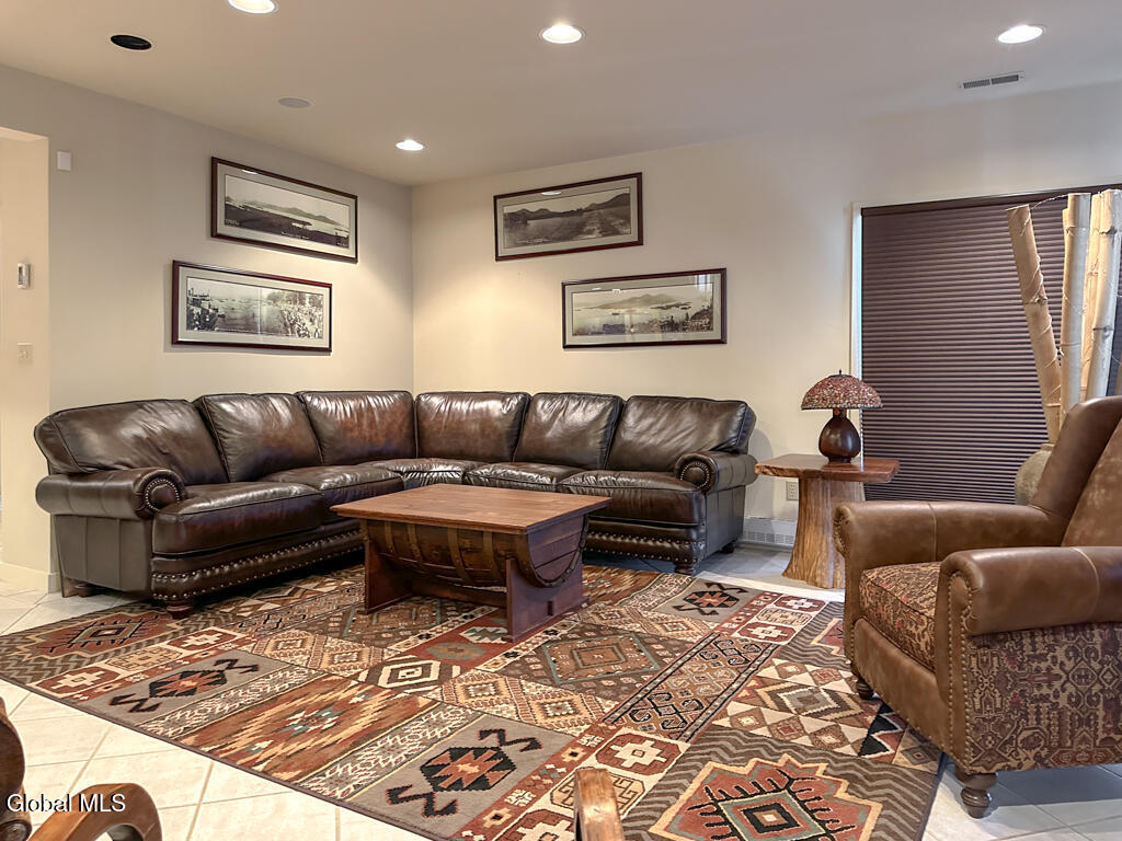 3 Heron Hollow Road