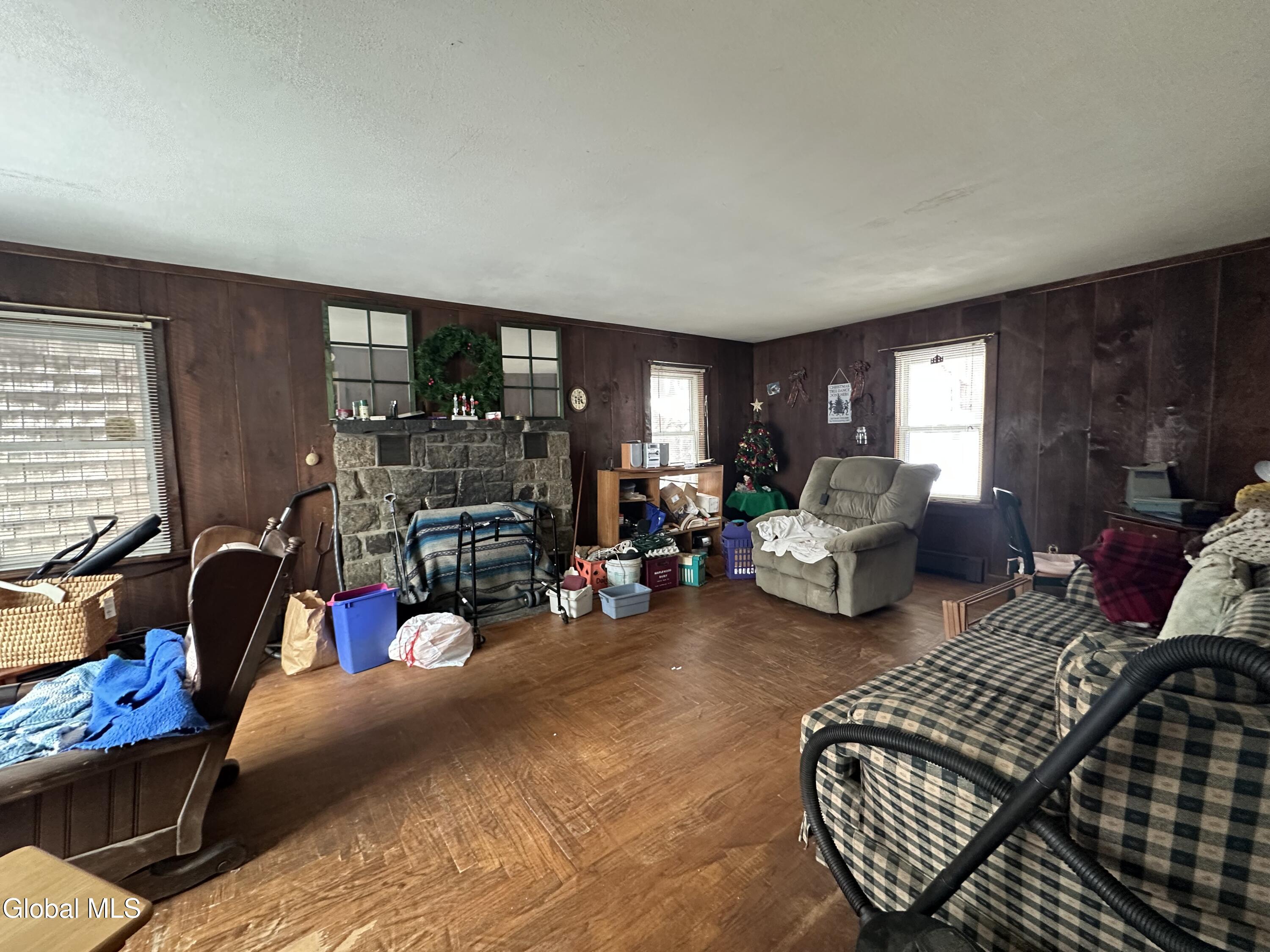 48-50 Horicon Avenue