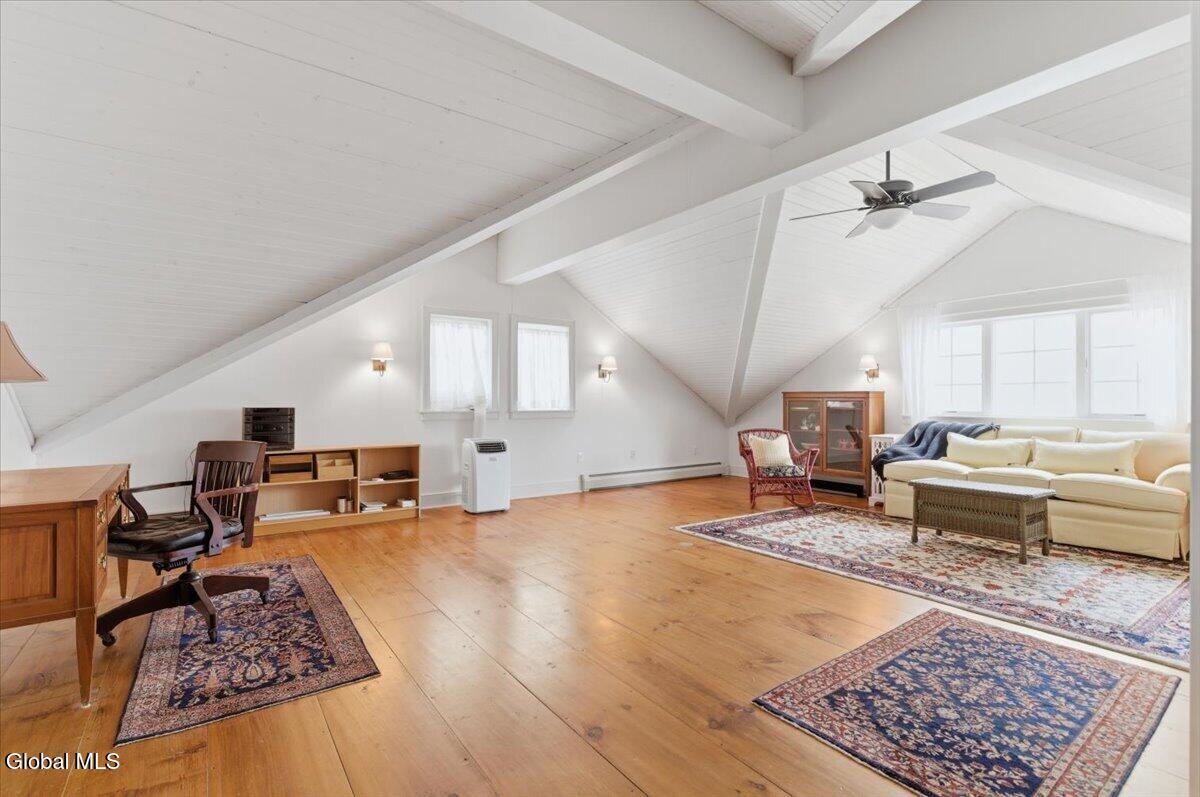338 Cleverdale Road