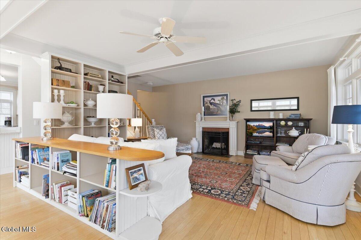 338 Cleverdale Road
