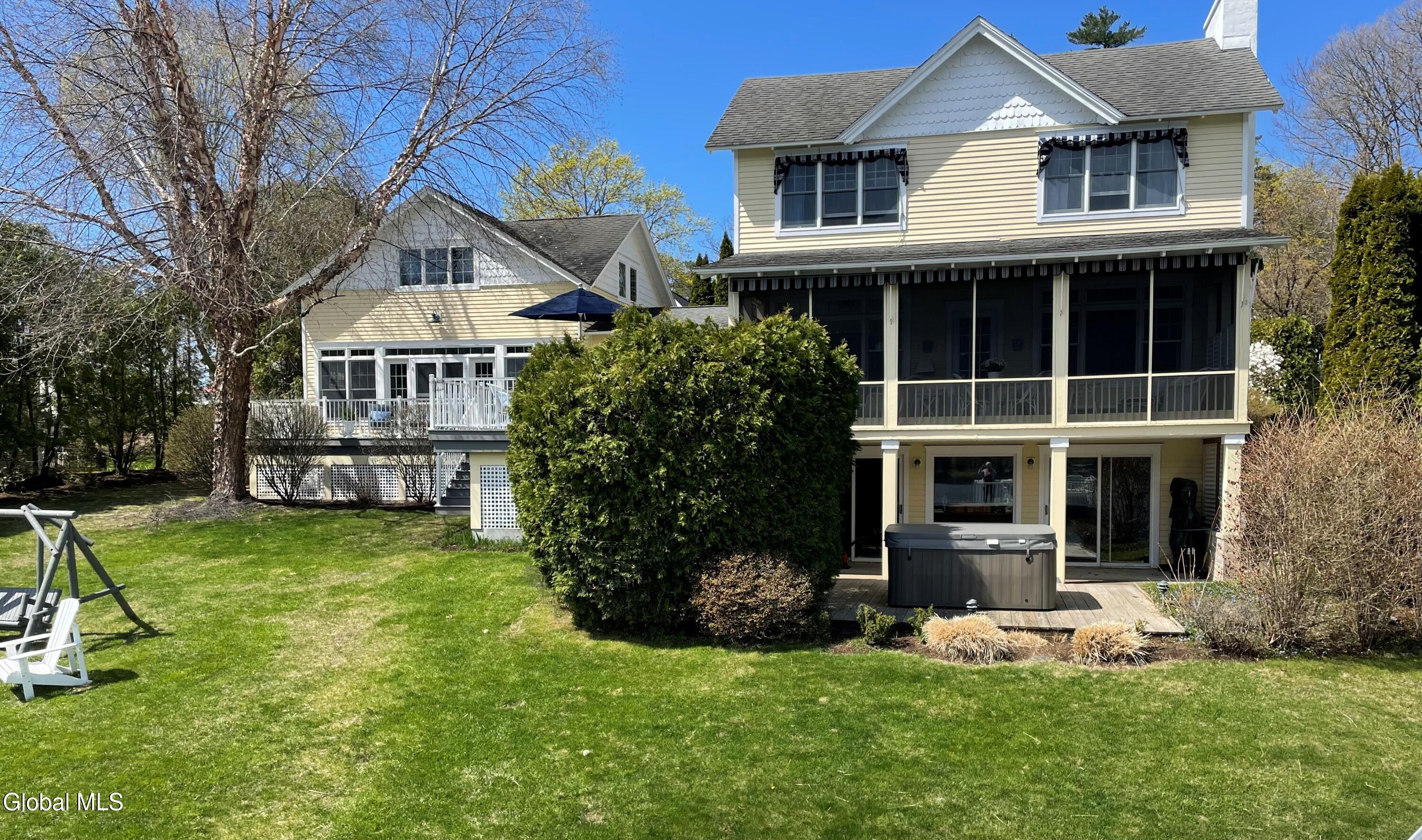 338 Cleverdale Road