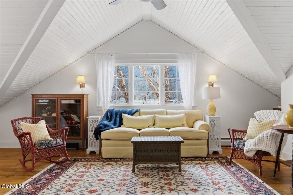 338 Cleverdale Road