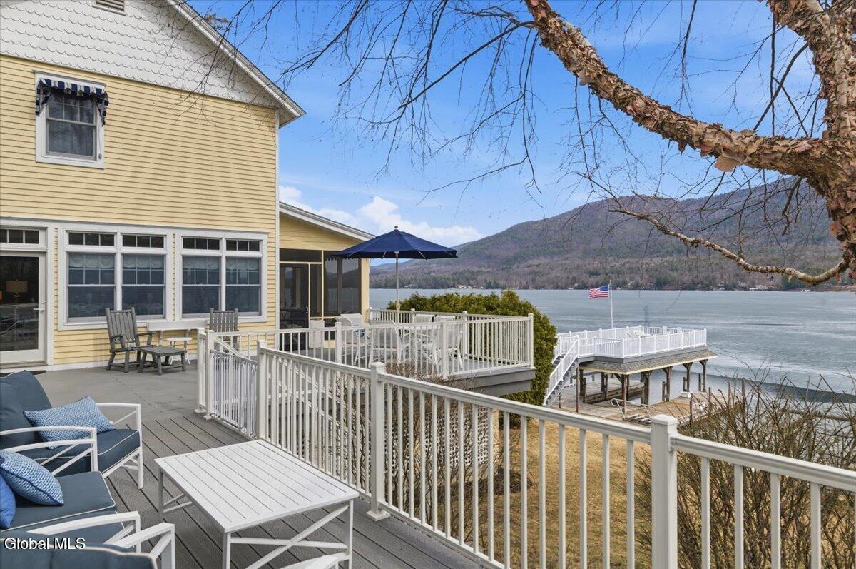 338 Cleverdale Road