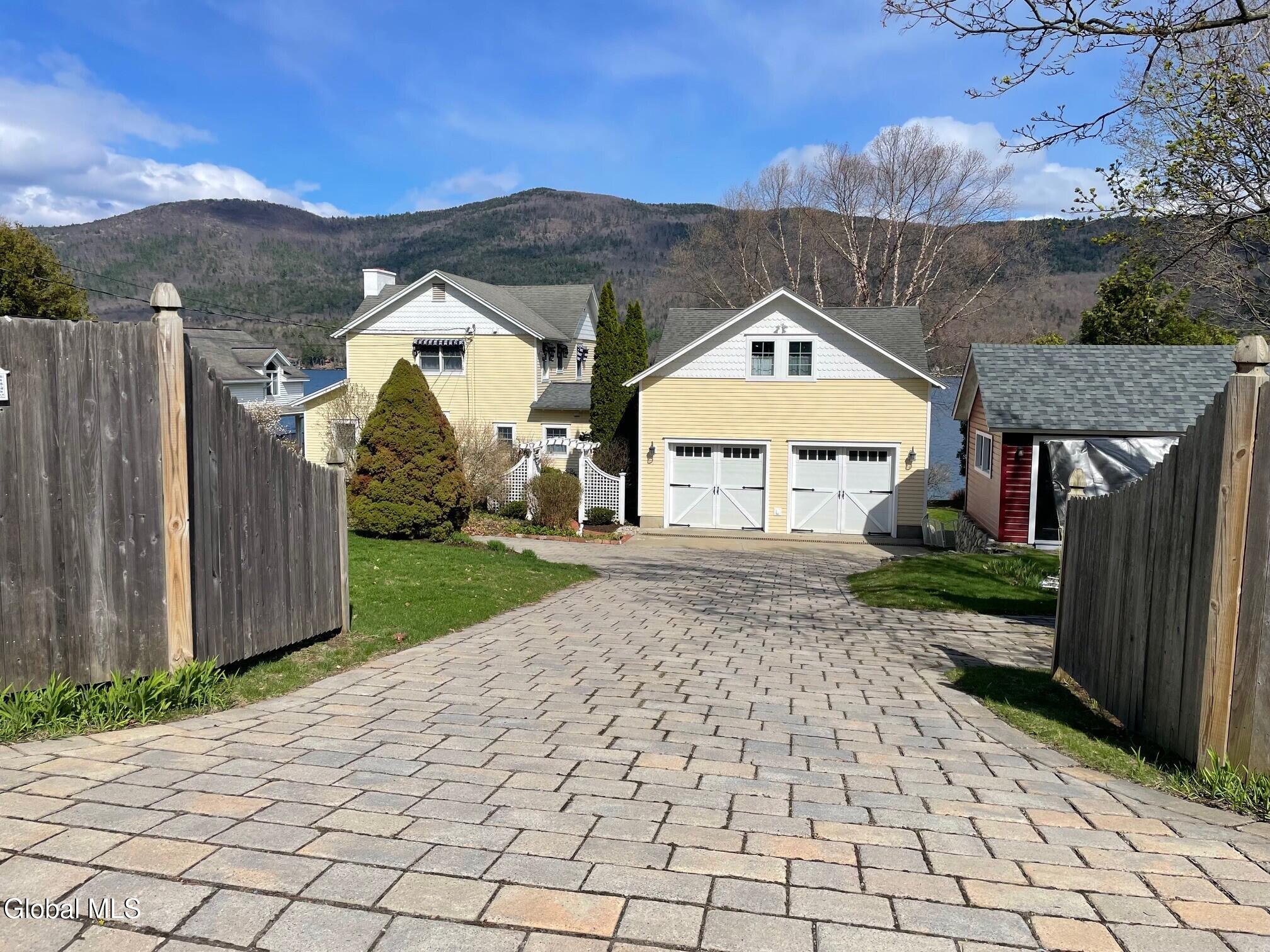 338 Cleverdale Road