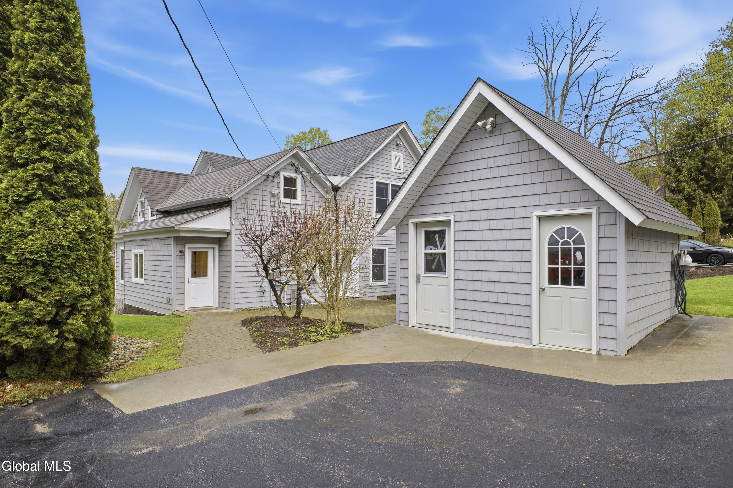 42 Horicon Avenue