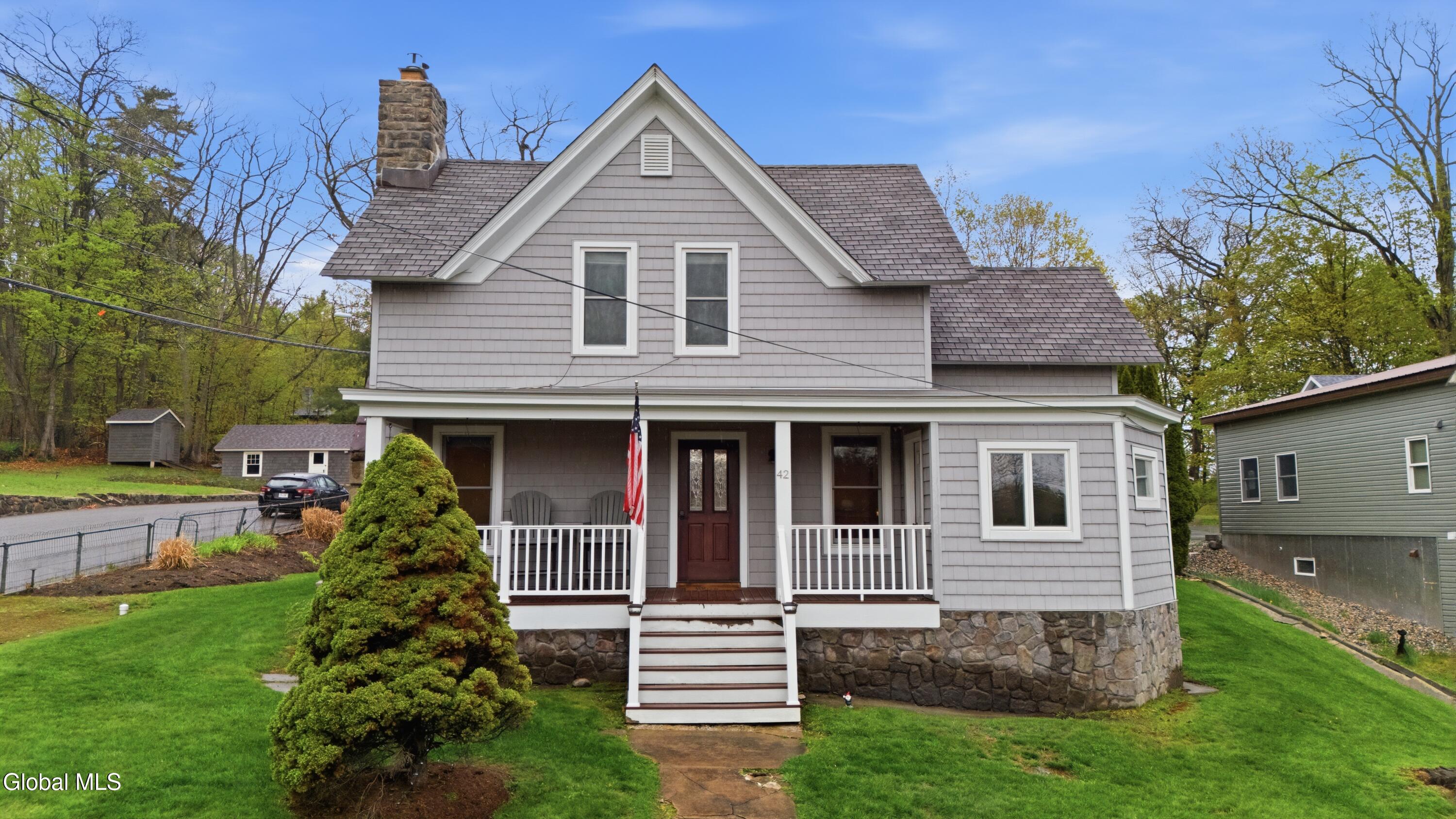 42 Horicon Avenue