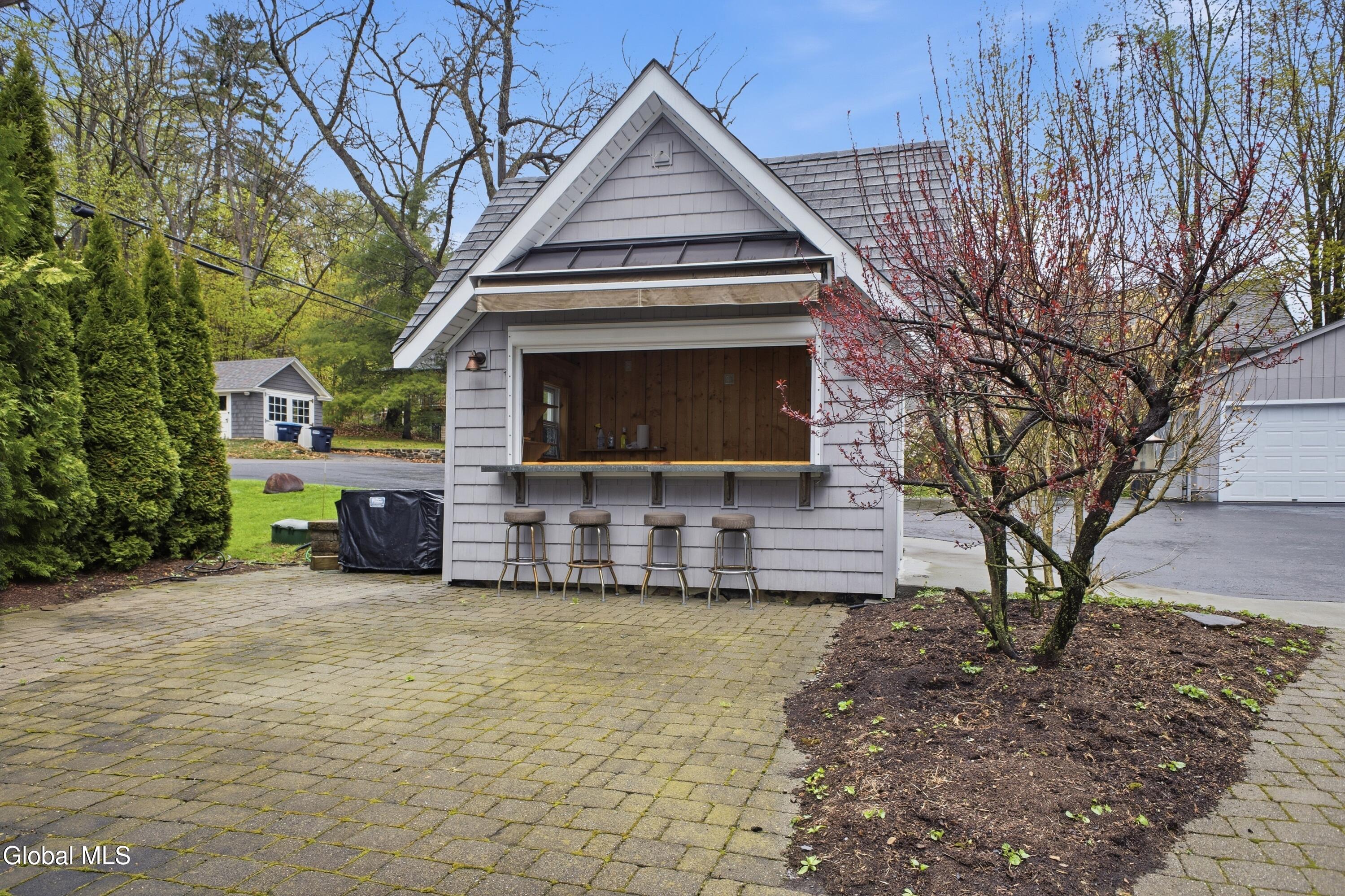 42 Horicon Avenue