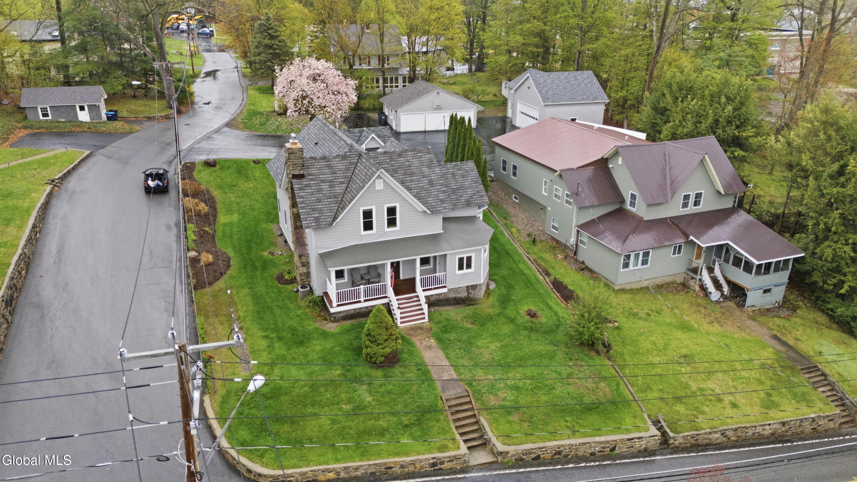 42 Horicon Avenue
