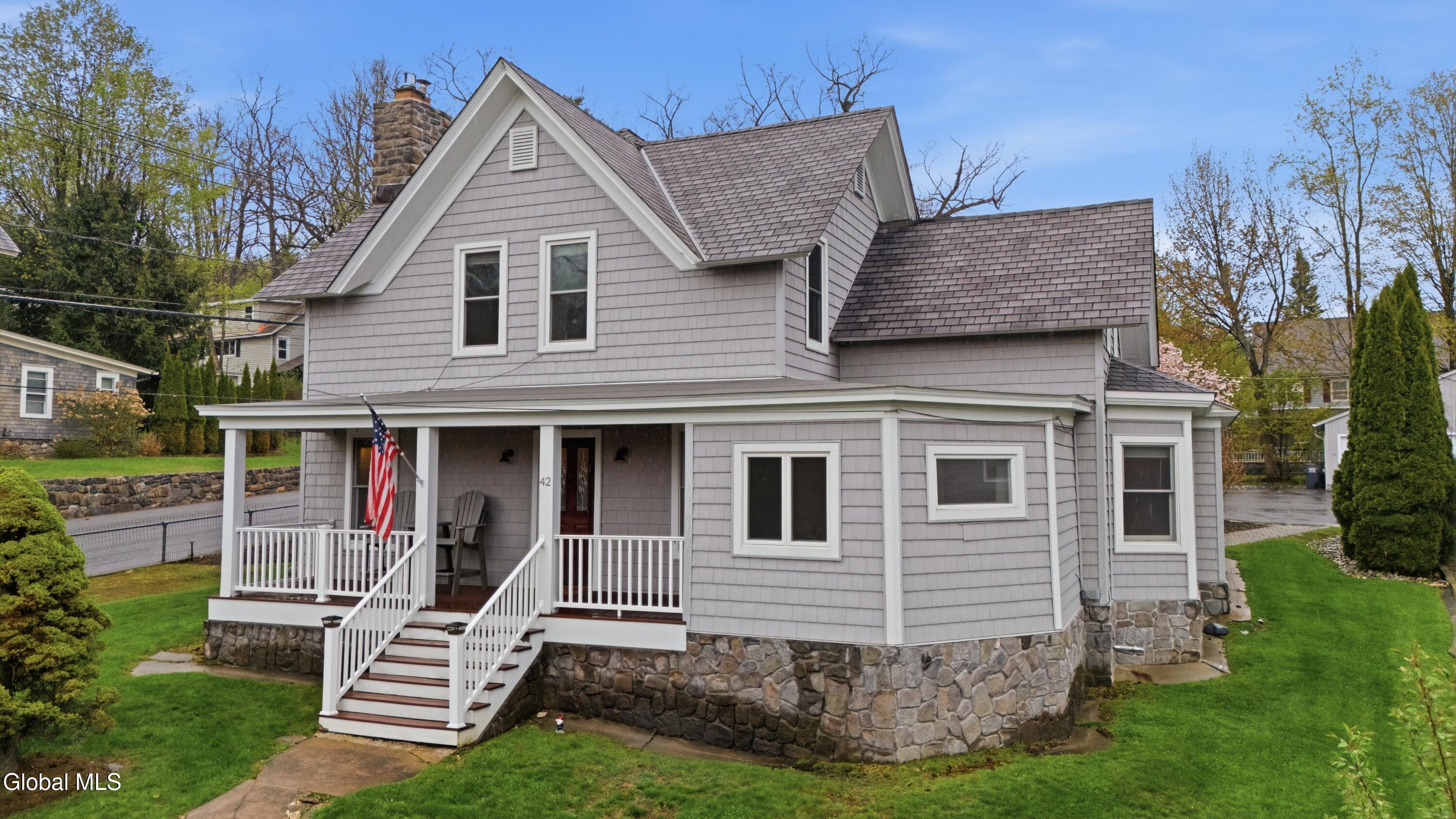 42 Horicon Avenue