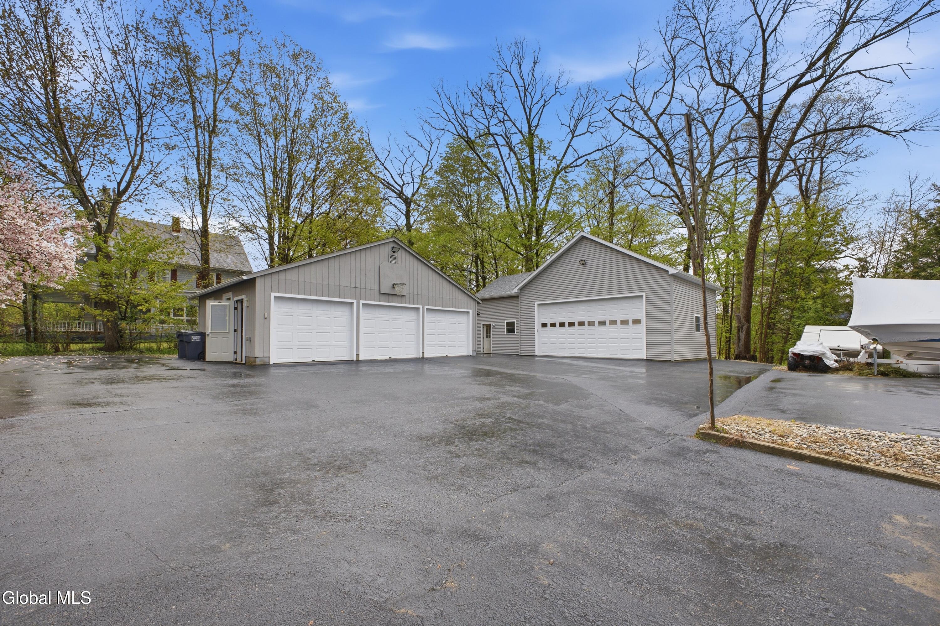 42 Horicon Avenue