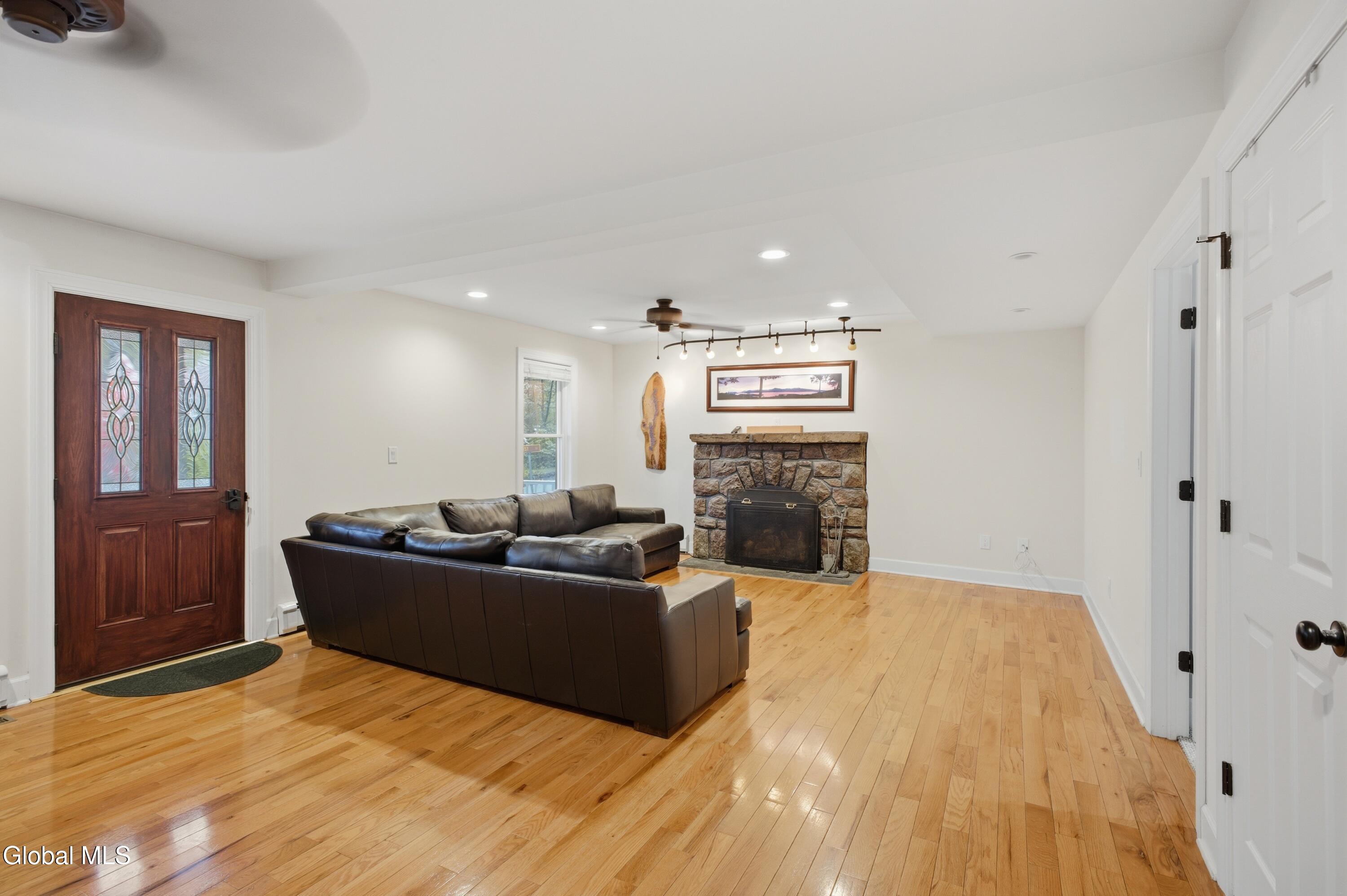42 Horicon Avenue