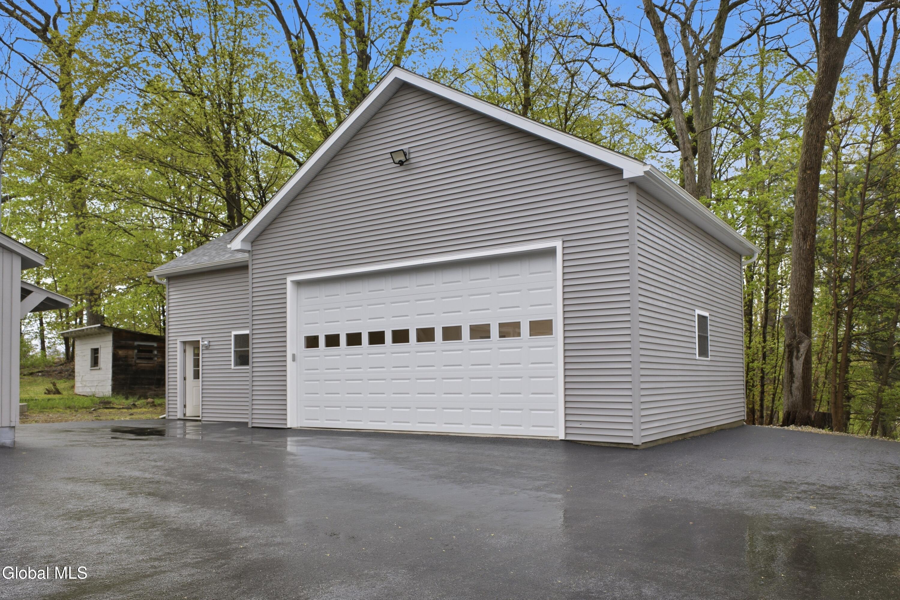 42 Horicon Avenue
