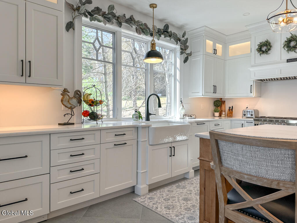 3236 Lake Shore Drive