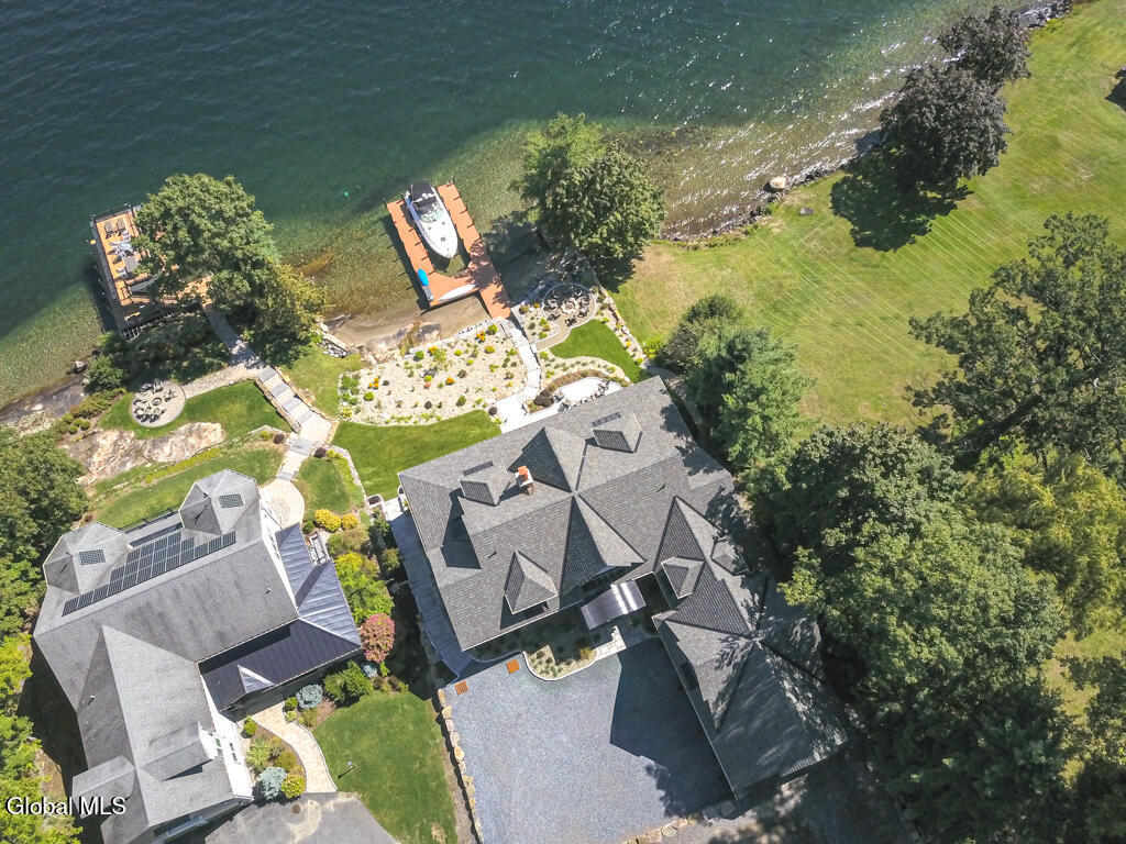 3236 Lake Shore Drive