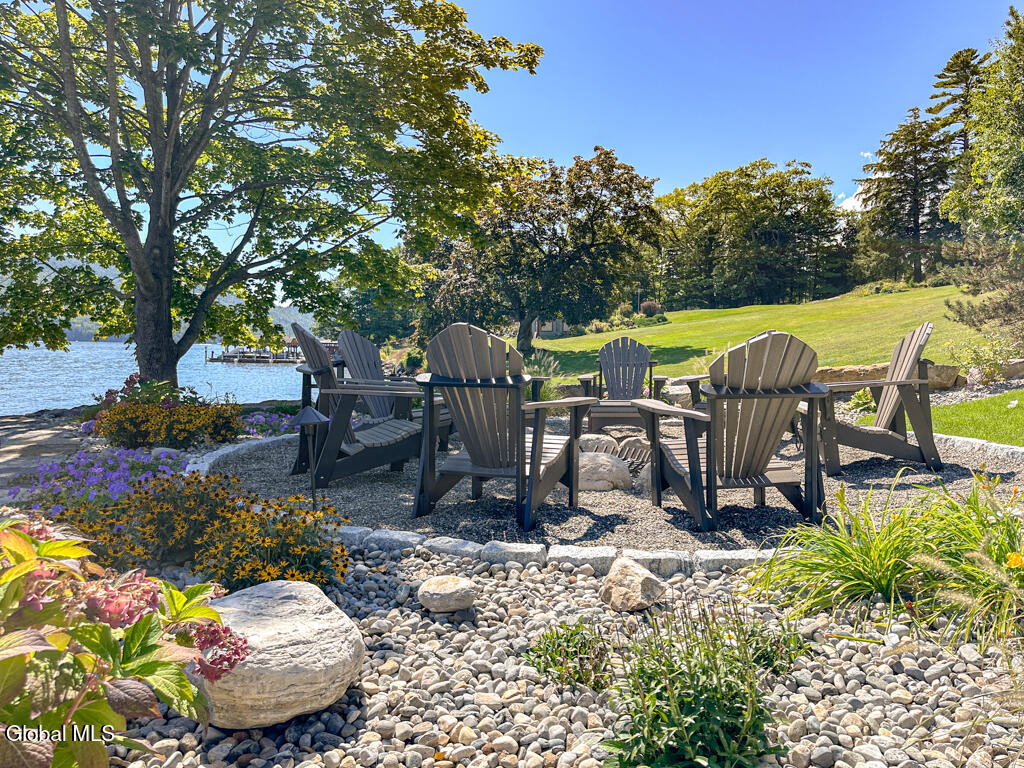 3236 Lake Shore Drive