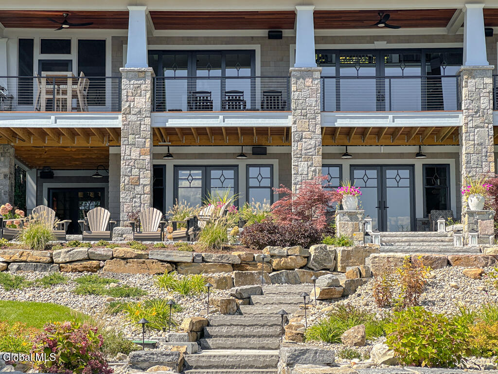 3236 Lake Shore Drive