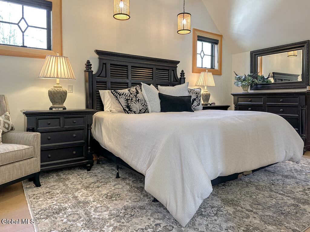 3236 Lake Shore Drive